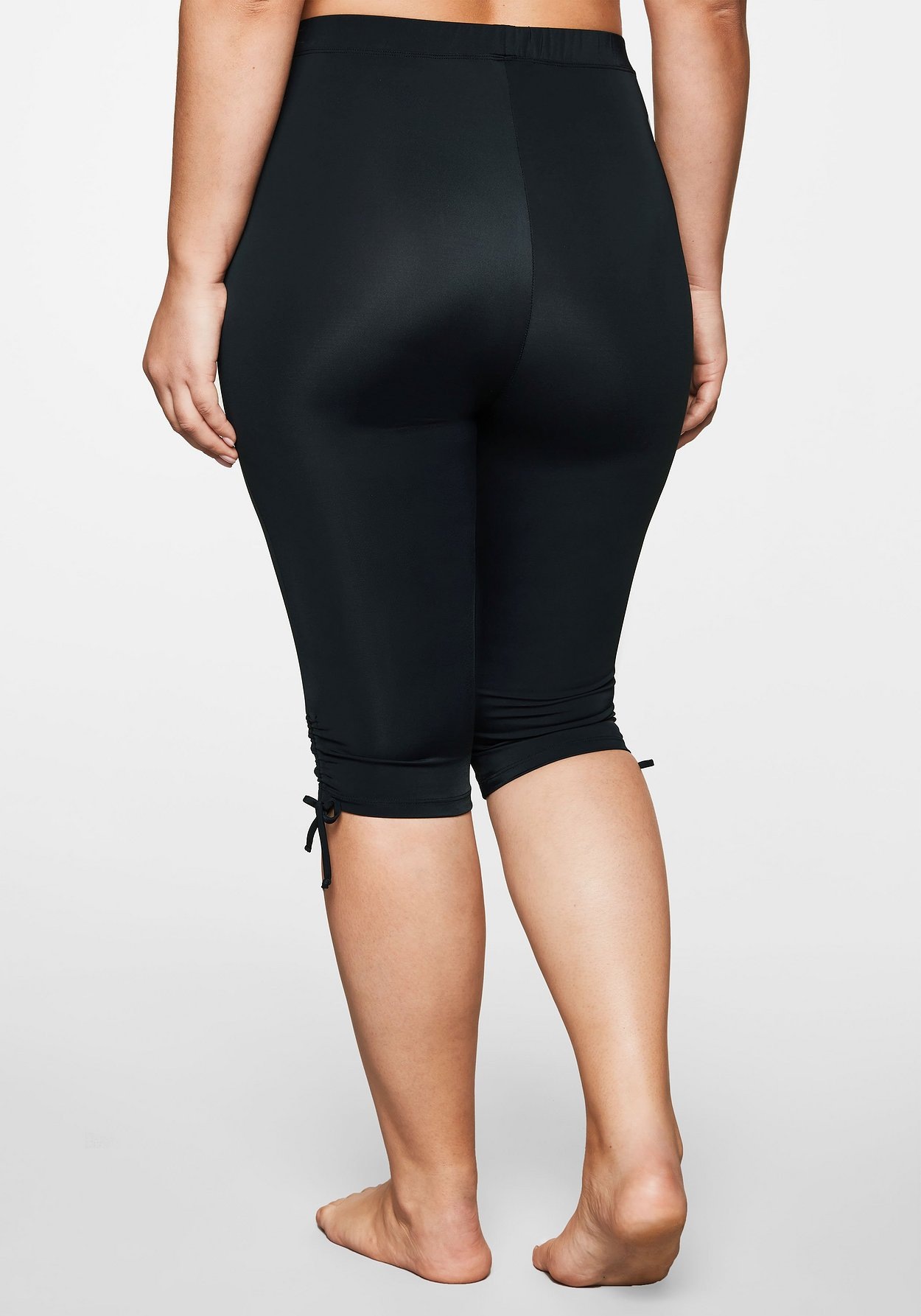 Sheego Badehose »Bade-Capri mit Raffung, Shape-Caprischnitt«, mit Raffung, Shape-Caprischnitt