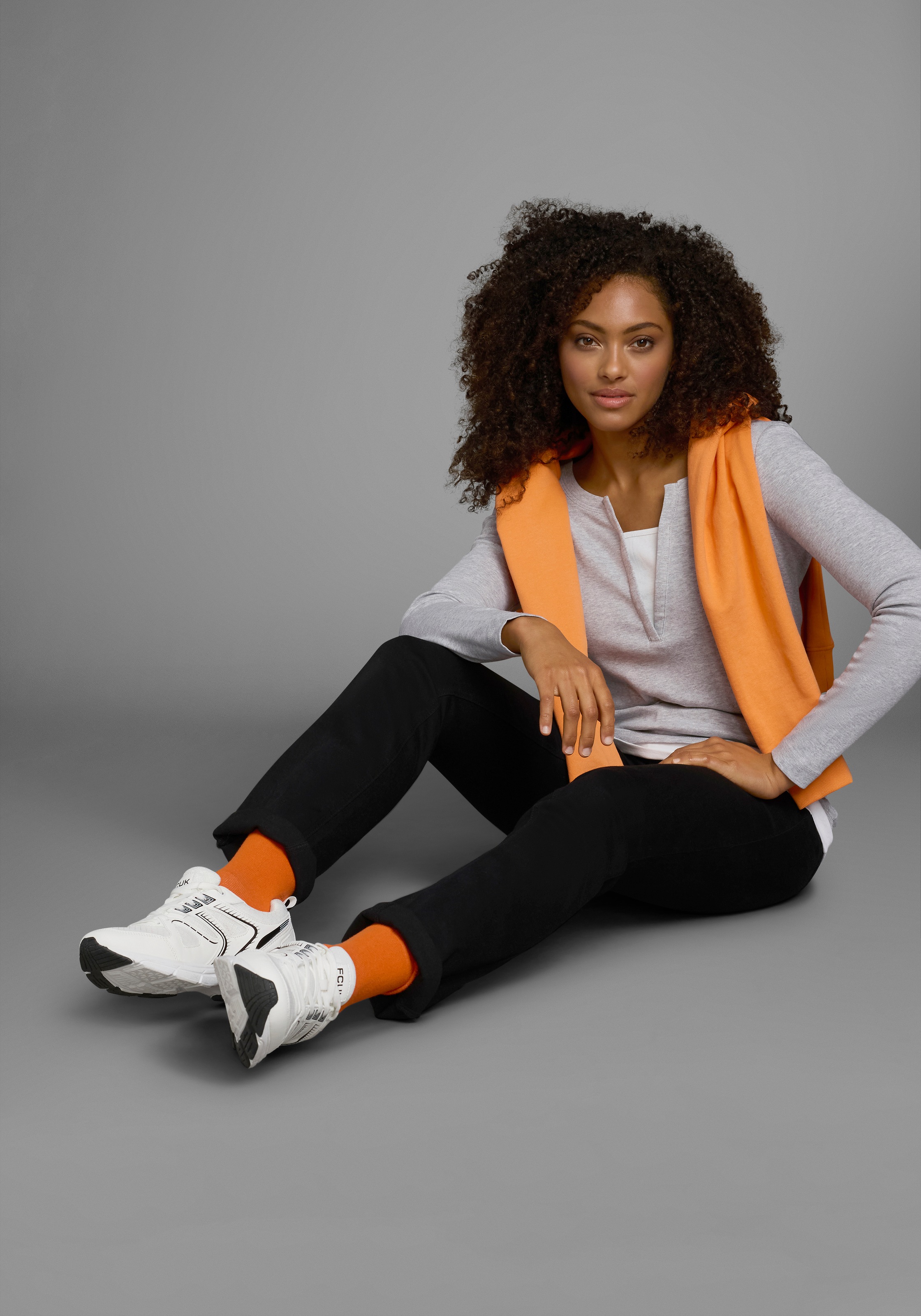 Flashlights 2-in-1-Langarmshirt, figurbetonte Passform, Rundhalsausschnitt, elastisches Material
