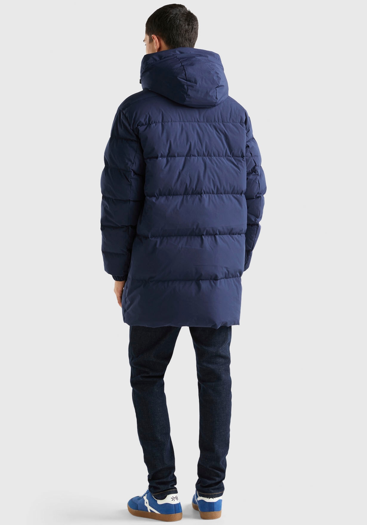 United Colors of Benetton Steppjacke, mit Kapuze, mit Zipper und Druckknöpfen vorne
