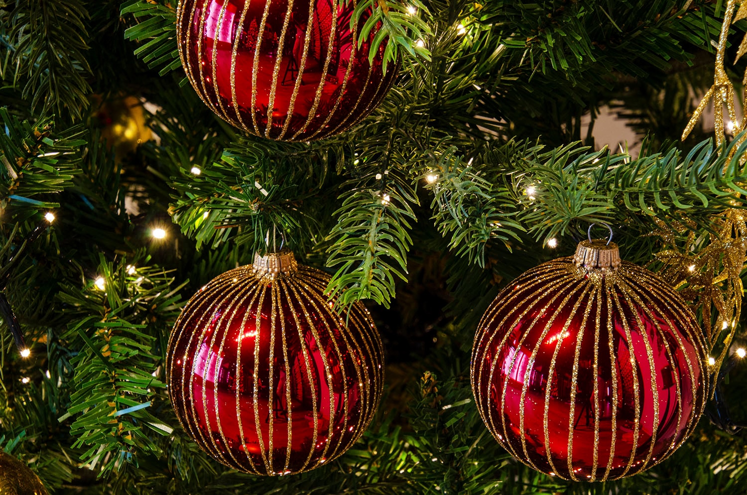 Guido Maria Kretschmer Home&Living Weihnachtsbaumkugel »Rikka,  Weihnachtsdeko, Christbaumschmuck«, (Set, 6 St.), Christbaumkugeln aus Glas,  mundgeblasen und handbemalt online kaufen