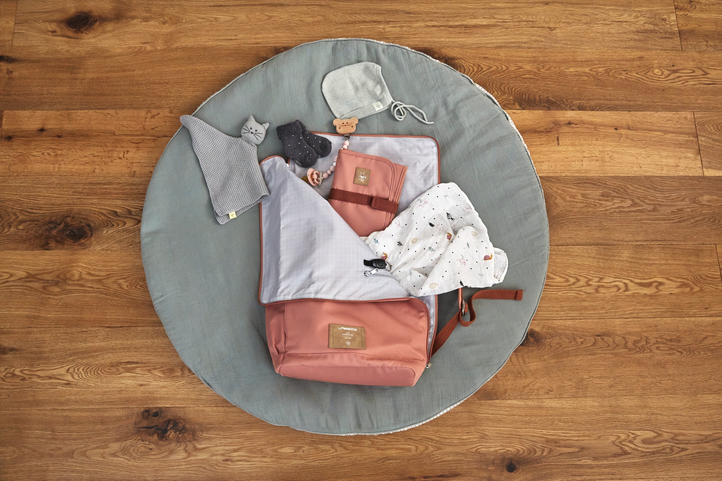 LÄSSIG Wickelrucksack »Green Label, Rolltop, cinnamon«, PETA-approved vegan; zum Teil aus recyceltem Material