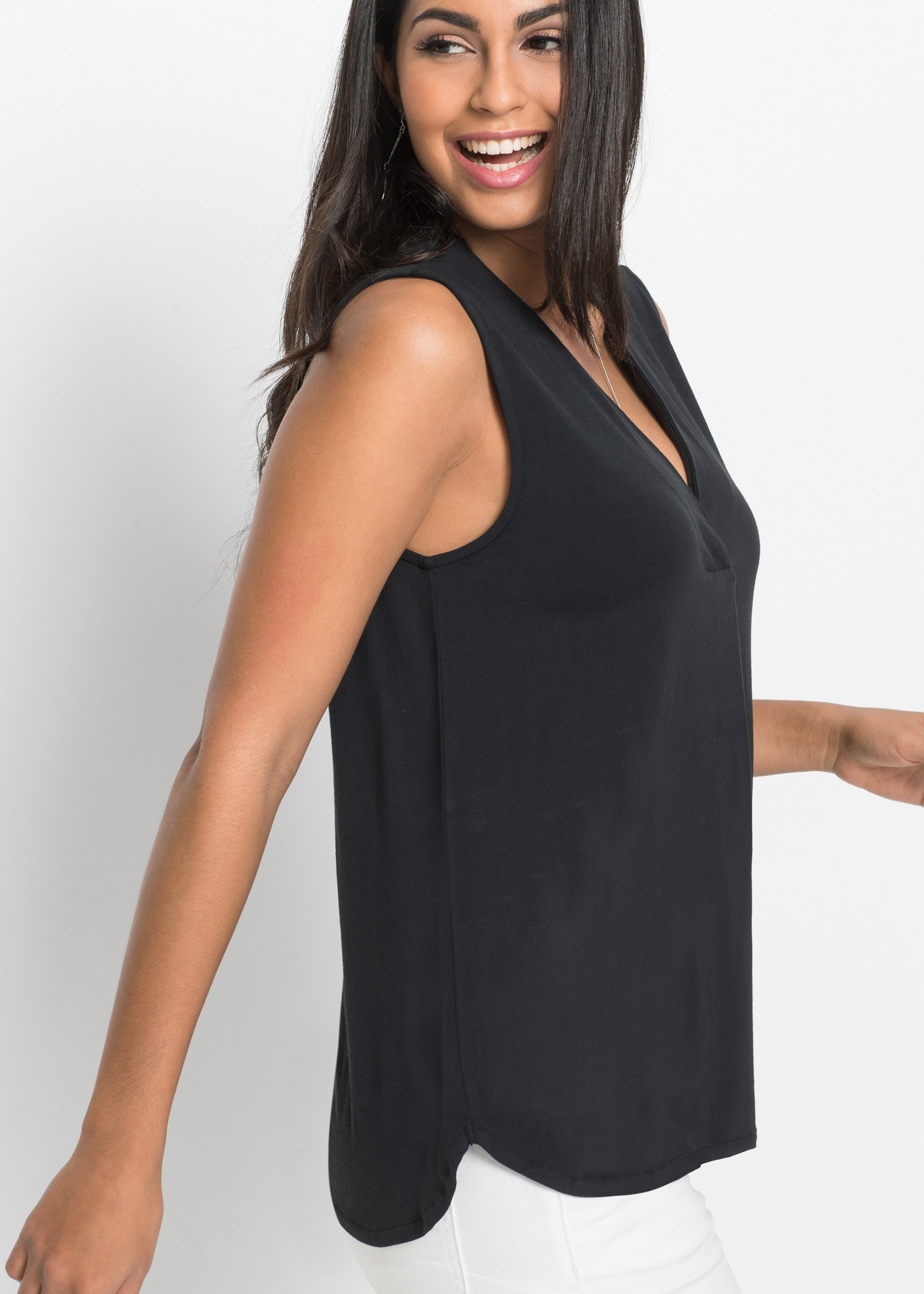 bonprix Shirttop bequeme Passform, aus Viskose-Mix, V-Ausschnitt