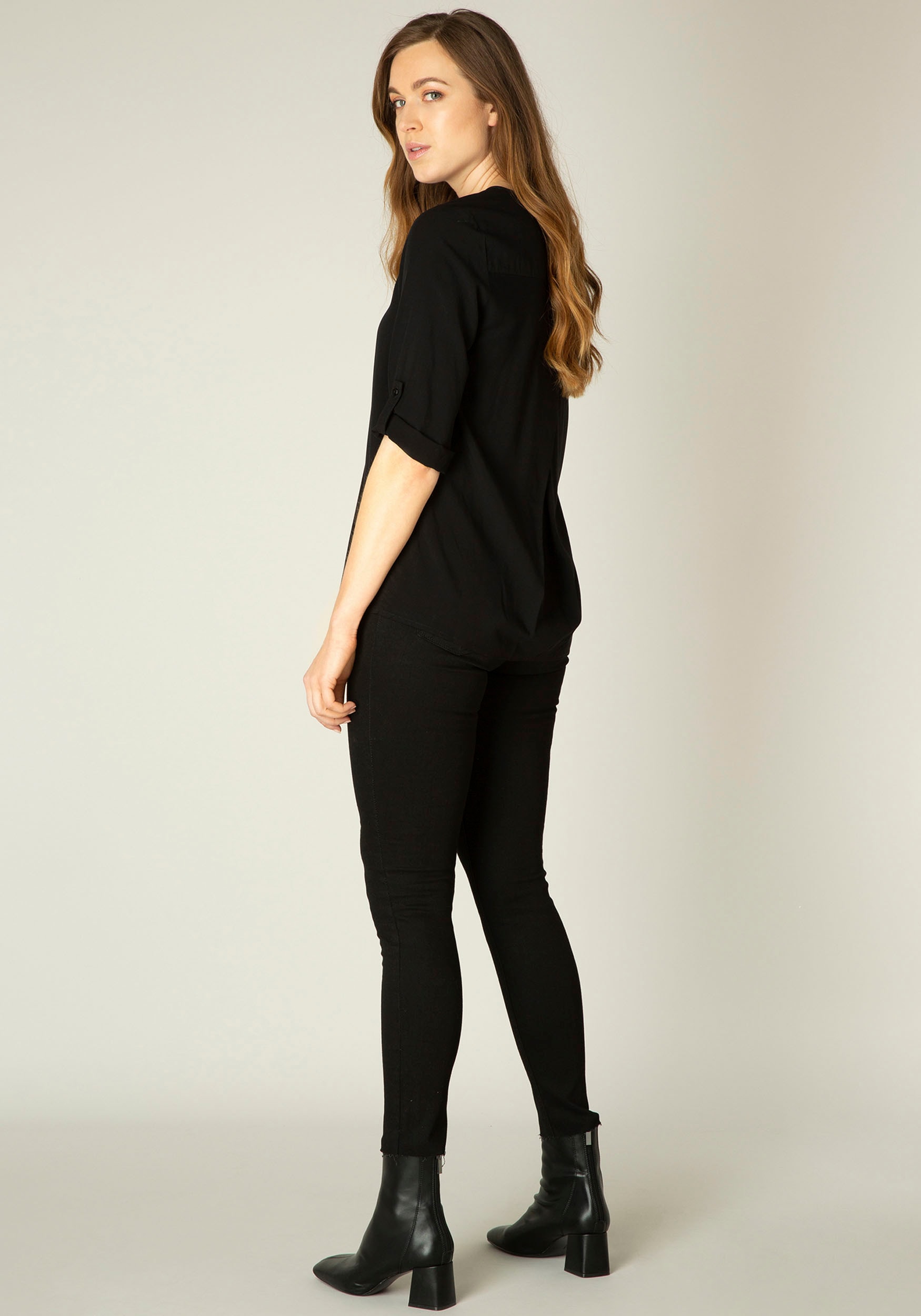Base Level Klassische Bluse, mit Ärmelumschlag
