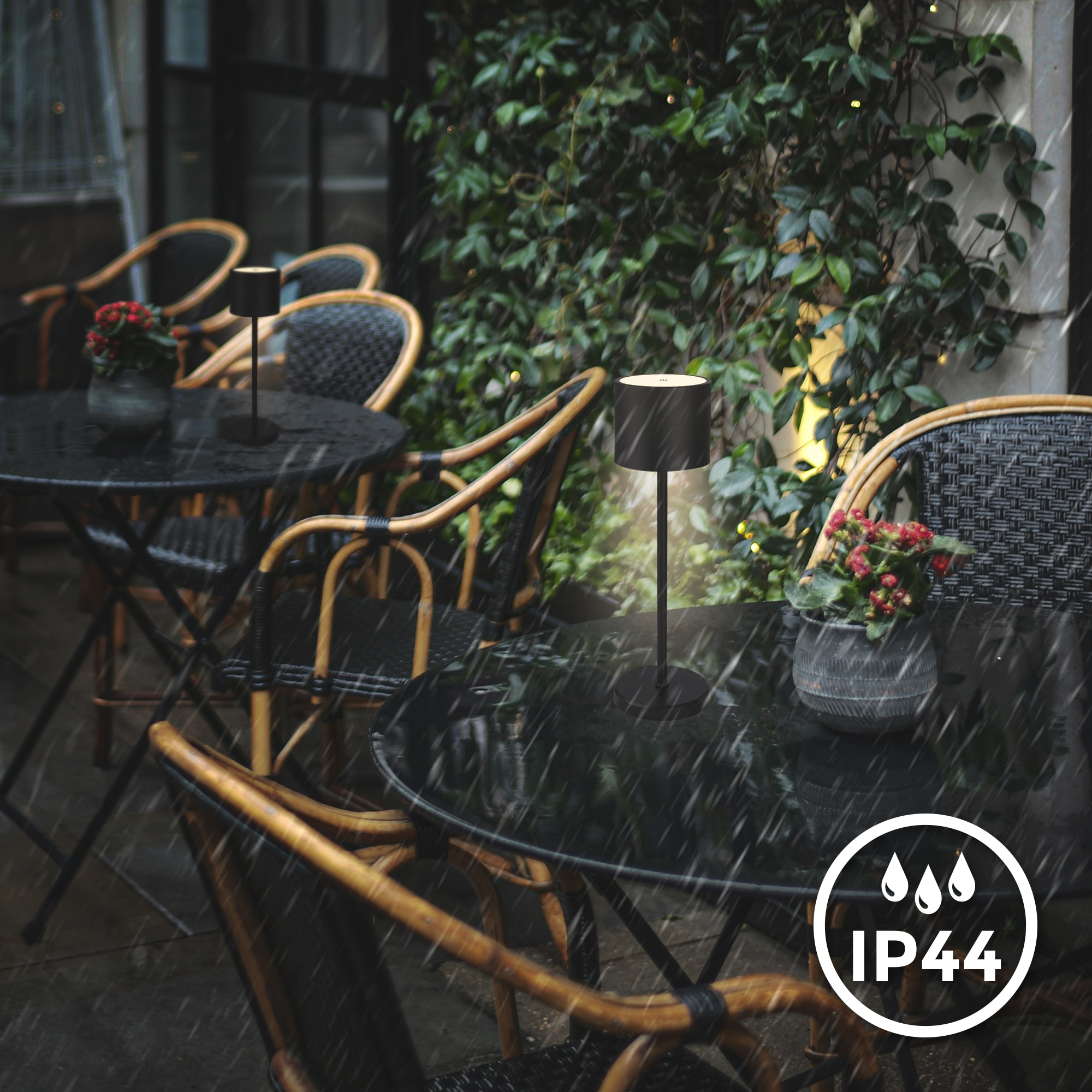 B.K.Licht Außen-Tischleuchte »BK_TL1608 Akku Tischlampe mit Ladestation, 3-Stufen Touchdimmer, IP44« LED-Modul 1 Stk. Extra-Warmweiß 3.000 K, 230 Lm, 2,5W, Akku wechselbar, max. 12h Leuchtdauer, Weiß