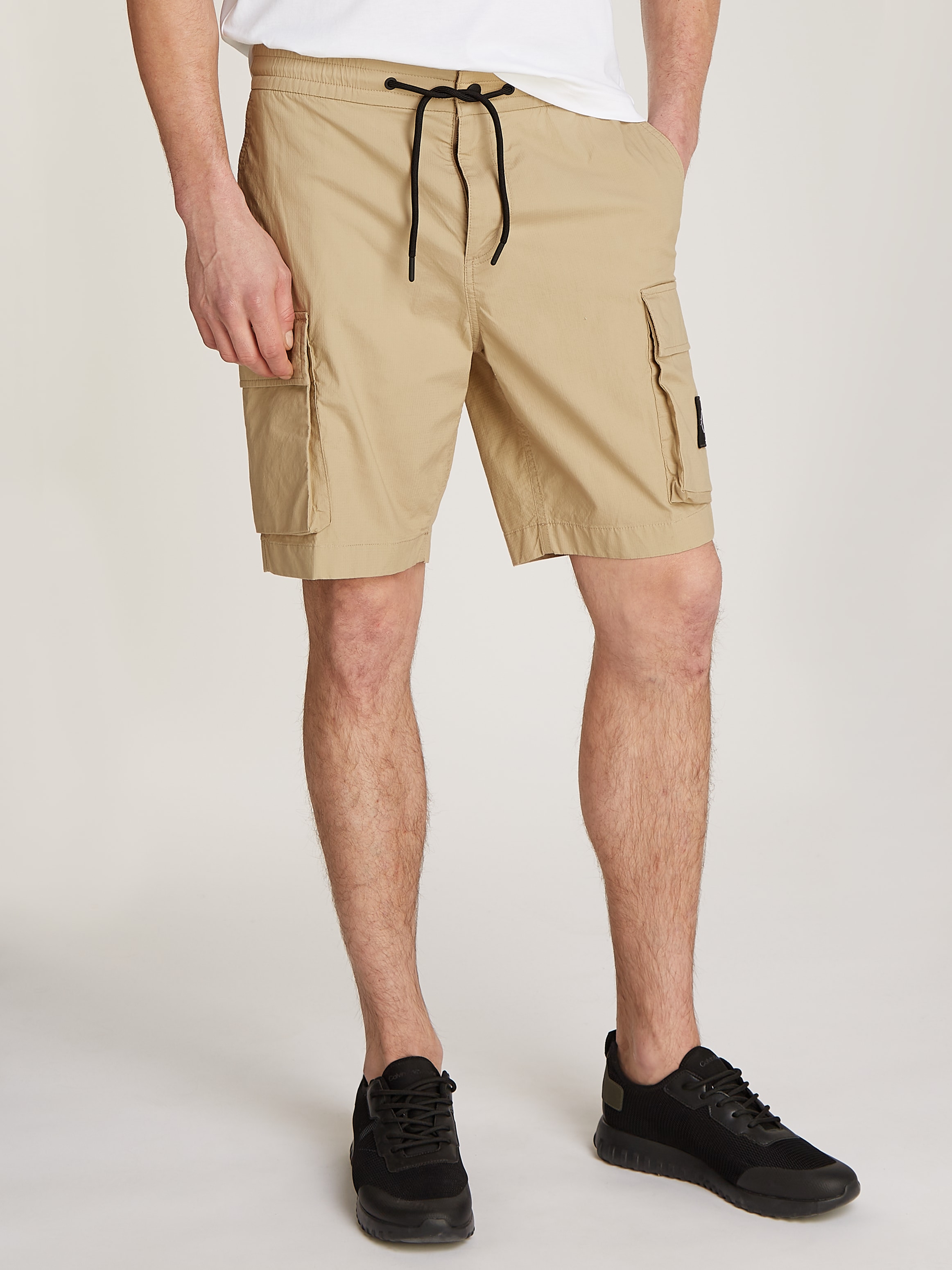 Cargoshorts »CARGO SHORT«, mit Logopatch