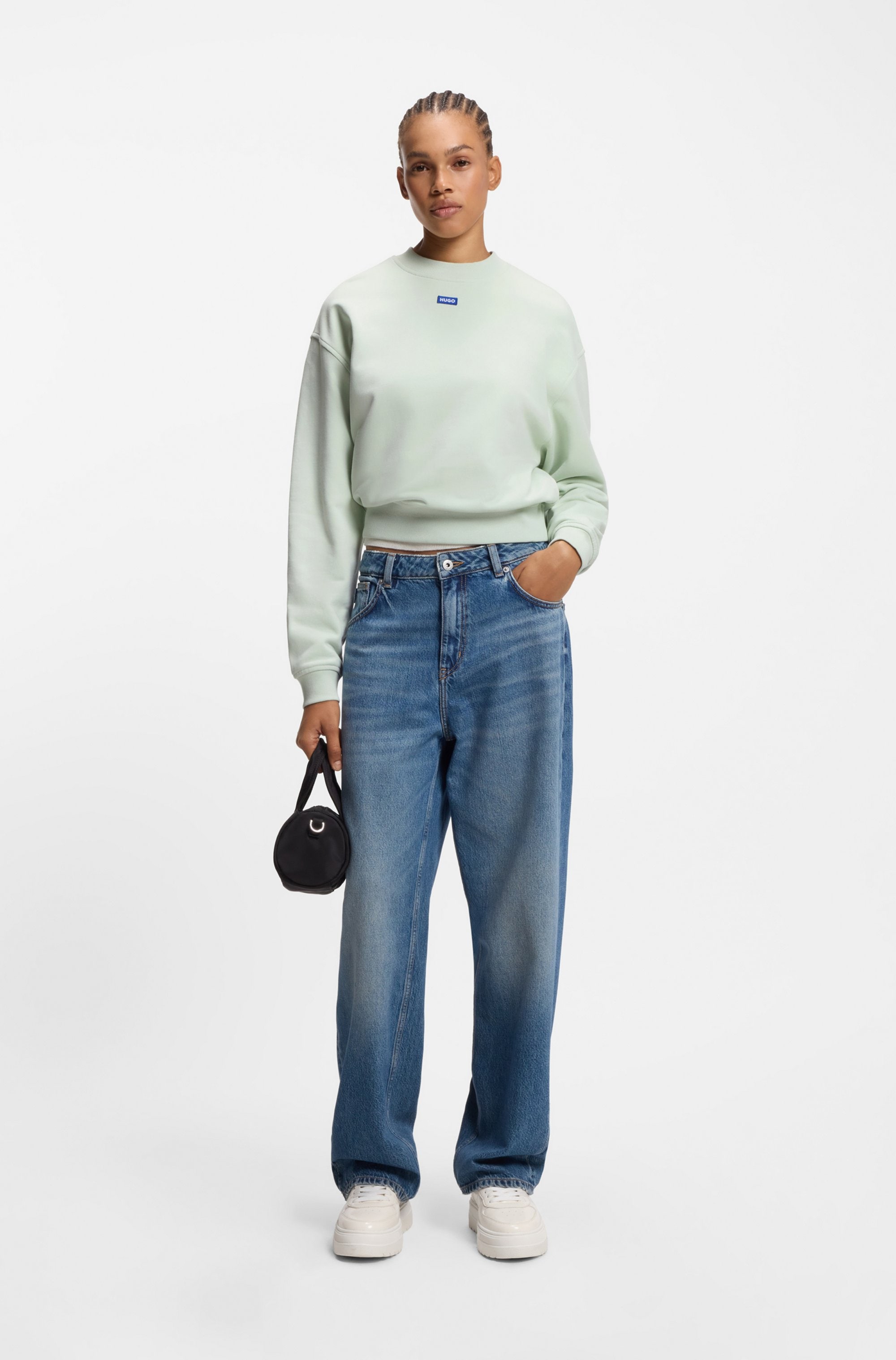 HUGO Blue Sweatshirt »Delessa«, mit Logoaufnäher
