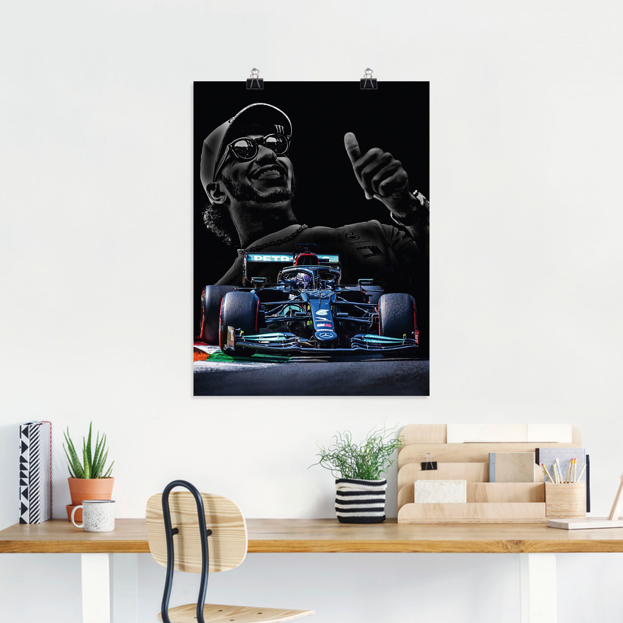 Artland Wandbild »Lewis Hamilton - Hammertime«, Bilder von Männern, (1 St.), als Alubild, Leinwandbild, Wandaufkleber oder Poster in versch. Größen