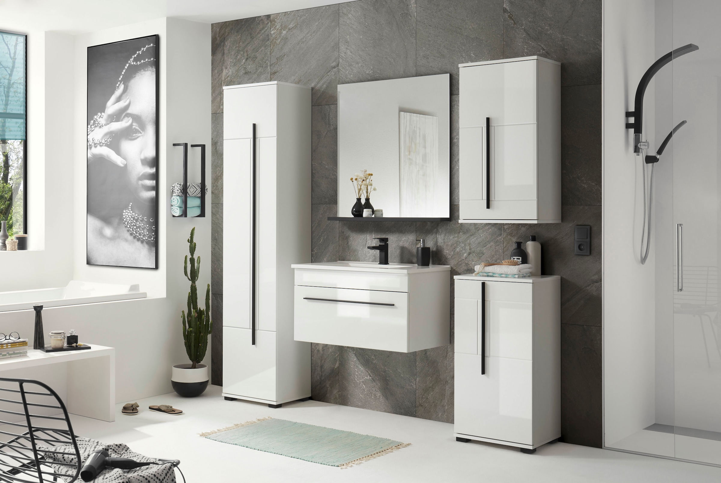 Home affaire Hochschrank »Cantara, Badschrank in Hochglanz Weiß, Hochschrank im modernen Design« mit schwarzen Griffen, ausreichend Stauraum