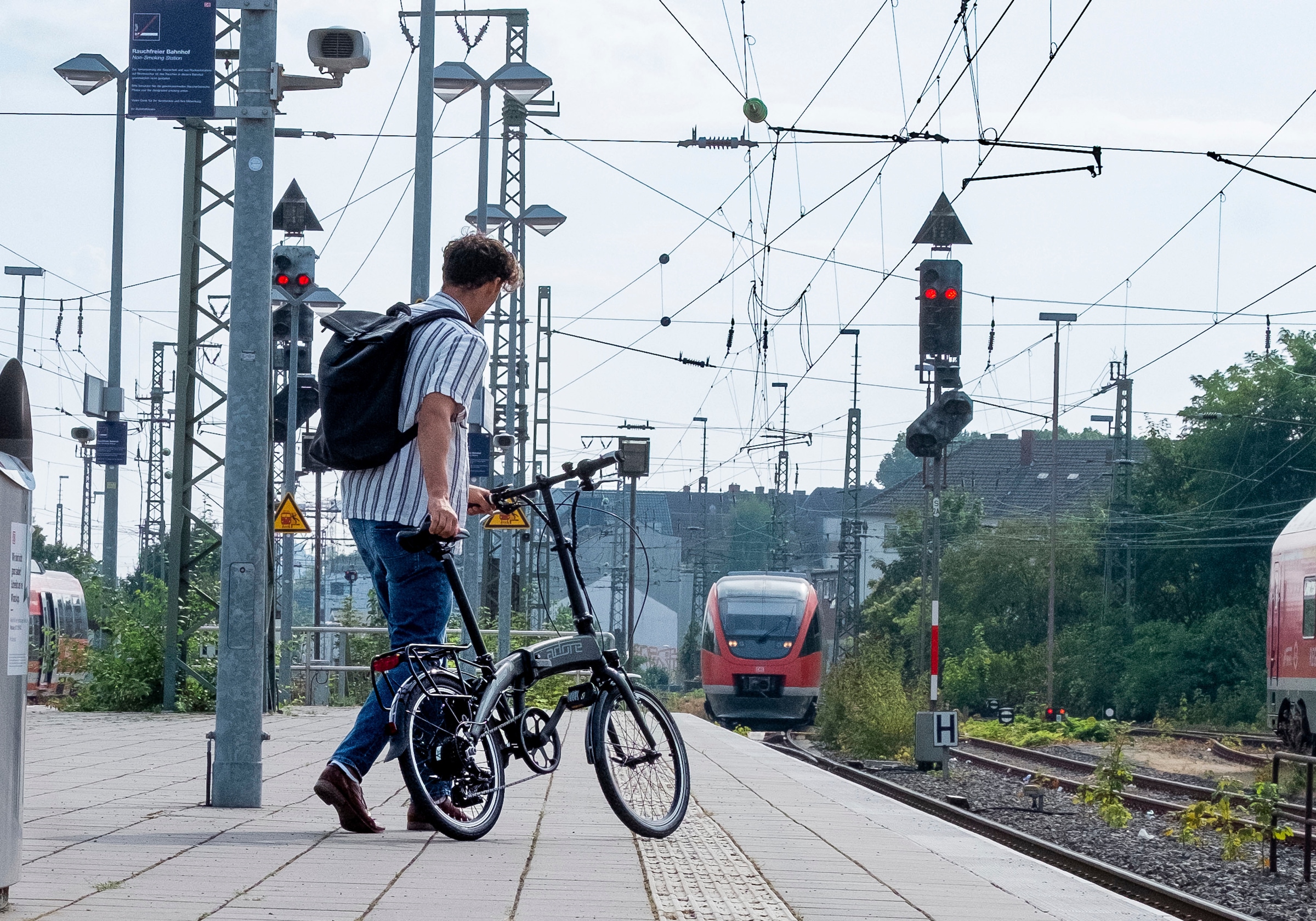 Adore E-Bike »Cologne«, 6 Gang, Shimano, Tourney, Heckmotor 250 W, Pedelec, Elektrofahrrad für Damen u. Herren, Klapprad