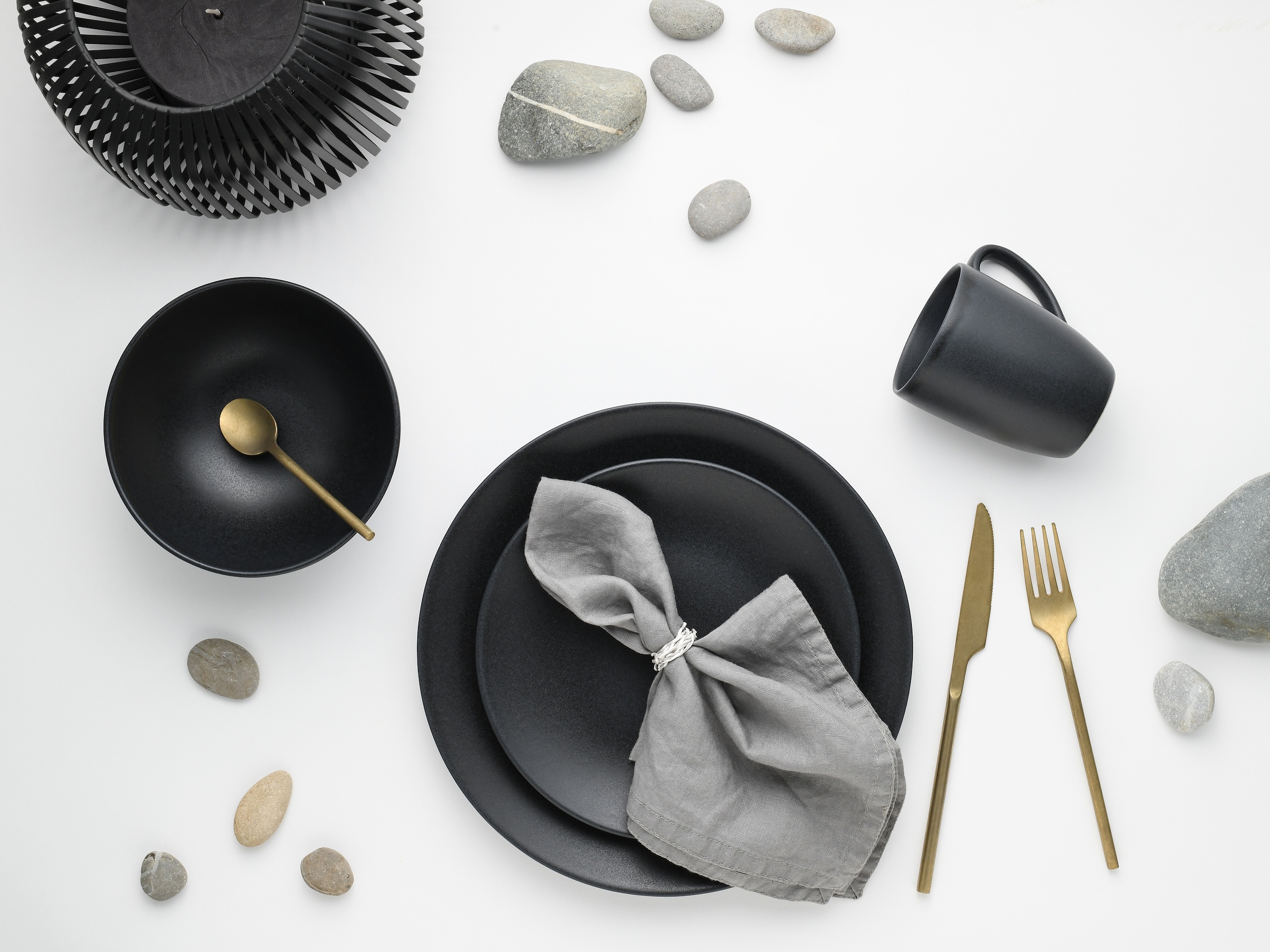 CreaTable Kombiservice »Geschirr-Set Soft Touch Black«, (Set, 16 tlg., Kaffeeservice und Tafelservice im Set, für 4 Personen), Service, schwarz, seidenmatte Glasur, 16 Teile, für 4 Personen