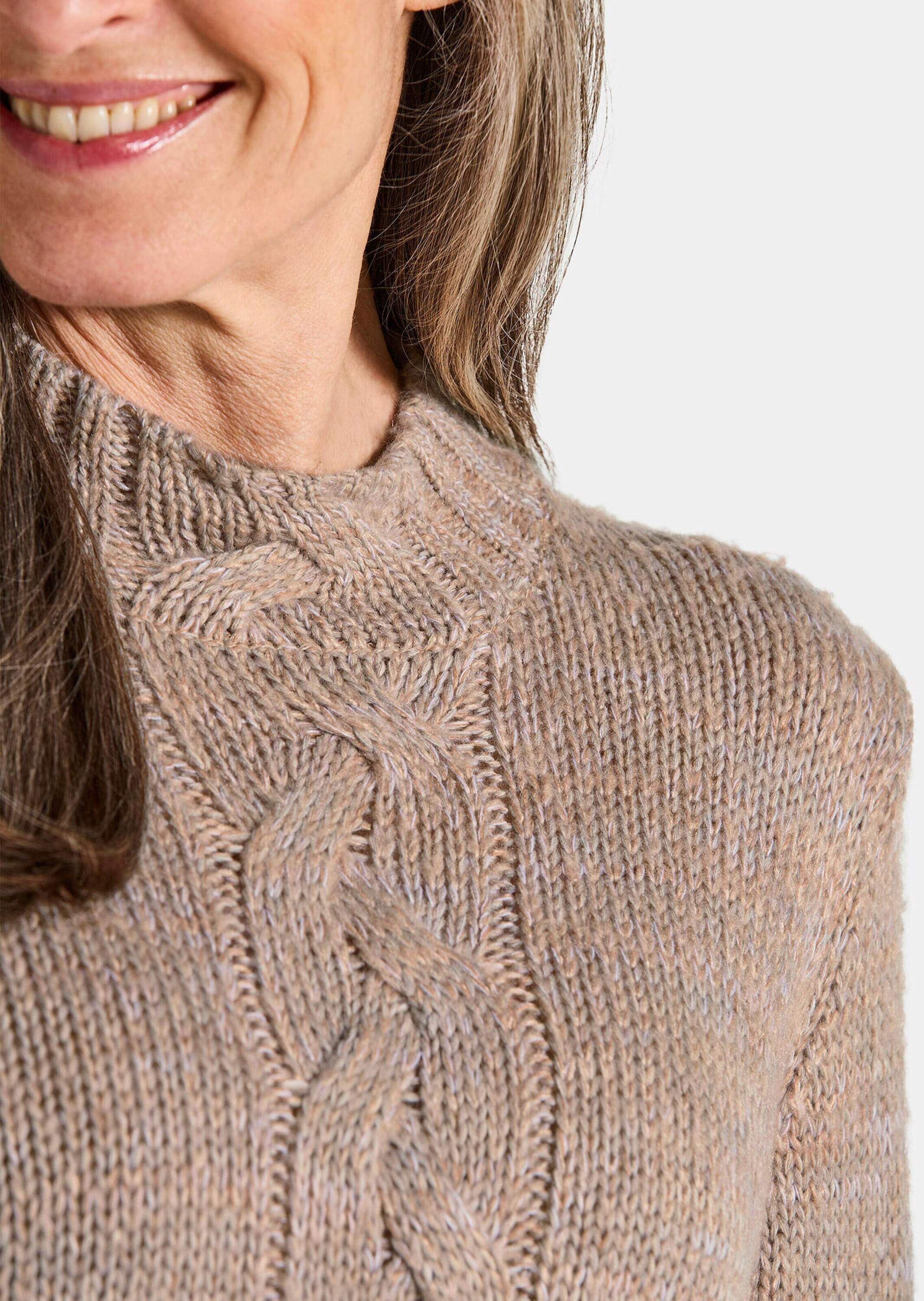 GOLDNER Rundhalspullover »Kurzgröße Hüftlanger Langarmpullover, Zopfstrick«