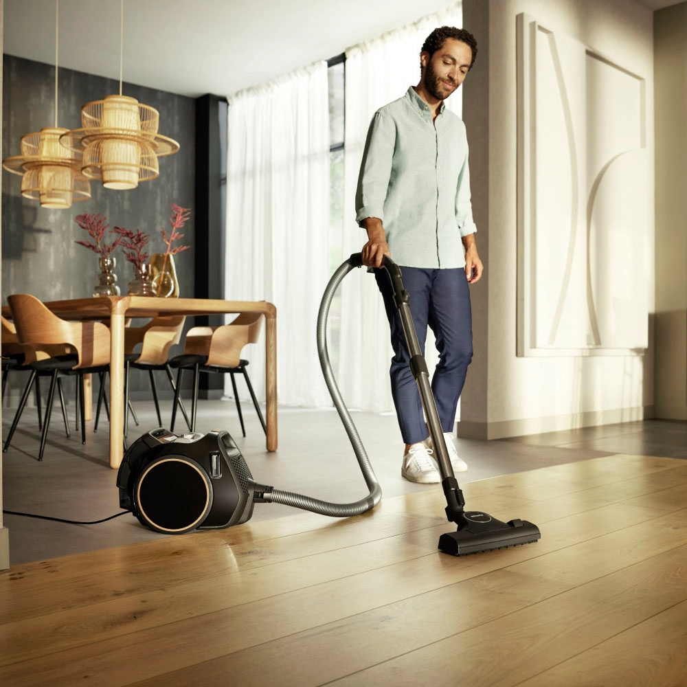 Miele Bodenstaubsauger »Boost CX1 Cat & Dog« 890 W beutellos