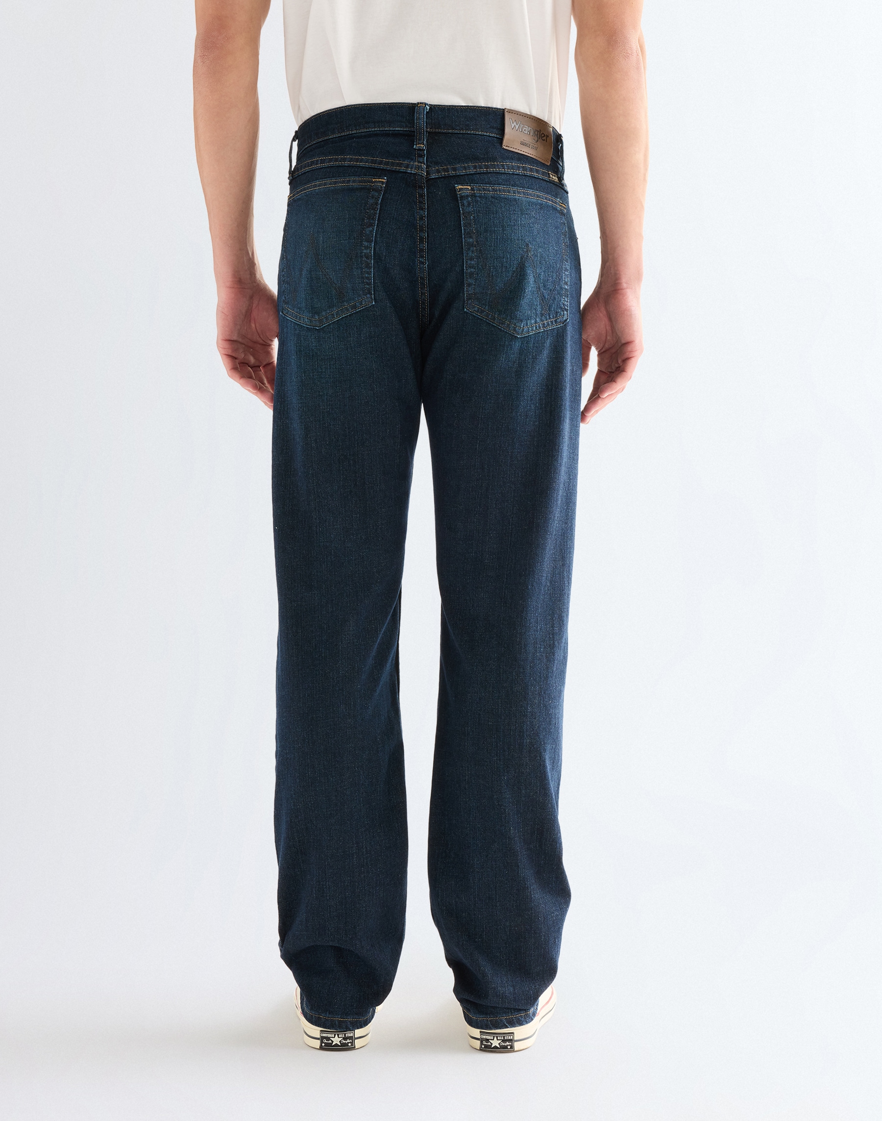 Wrangler Straight-Jeans »Foundation« aus elastischer Baumwollmischung