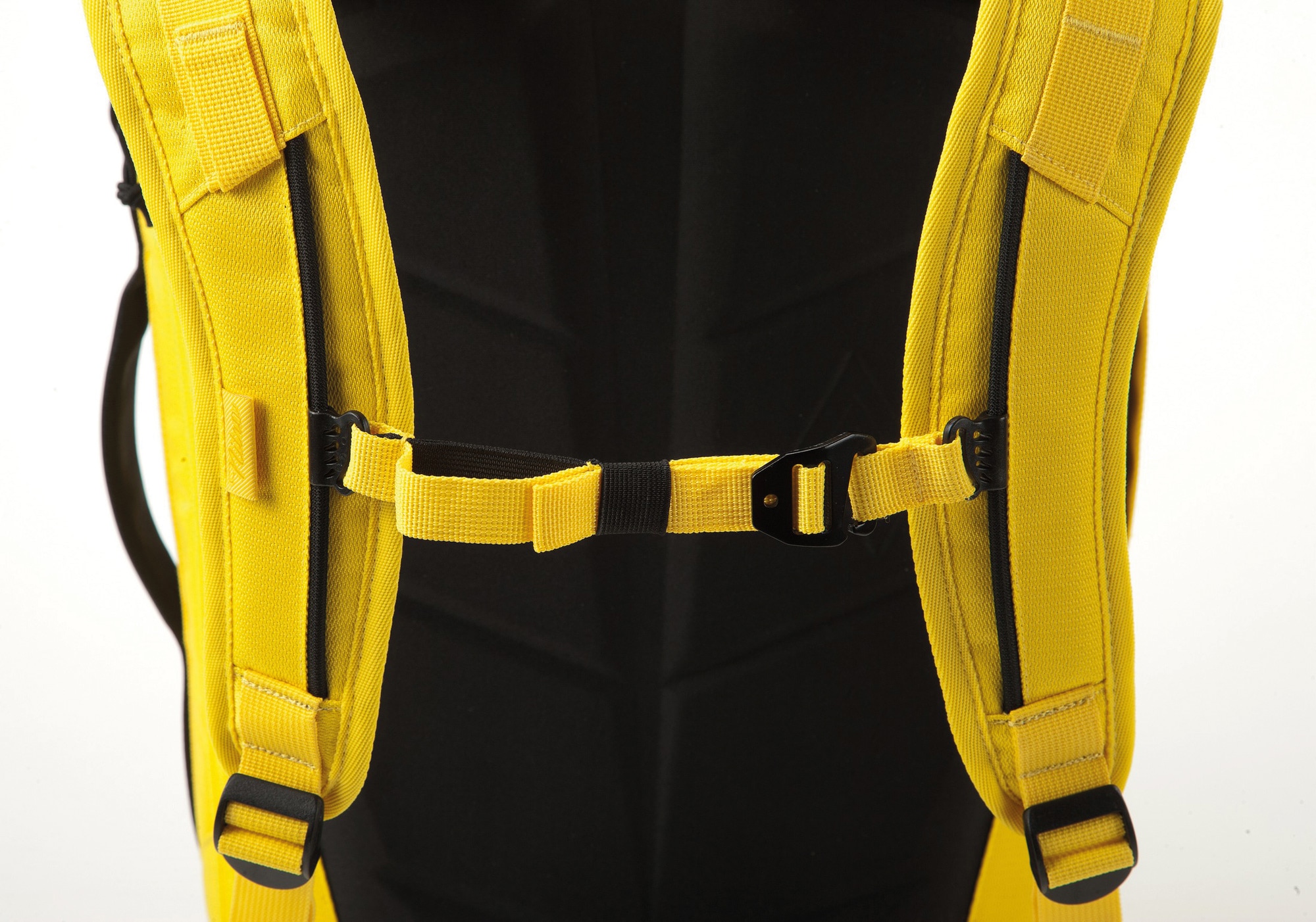 NITRO Freizeitrucksack »Scrambler«, mit Laptopfach, für Alltag, Arbeit, Schule & Reise mit Roll-Top