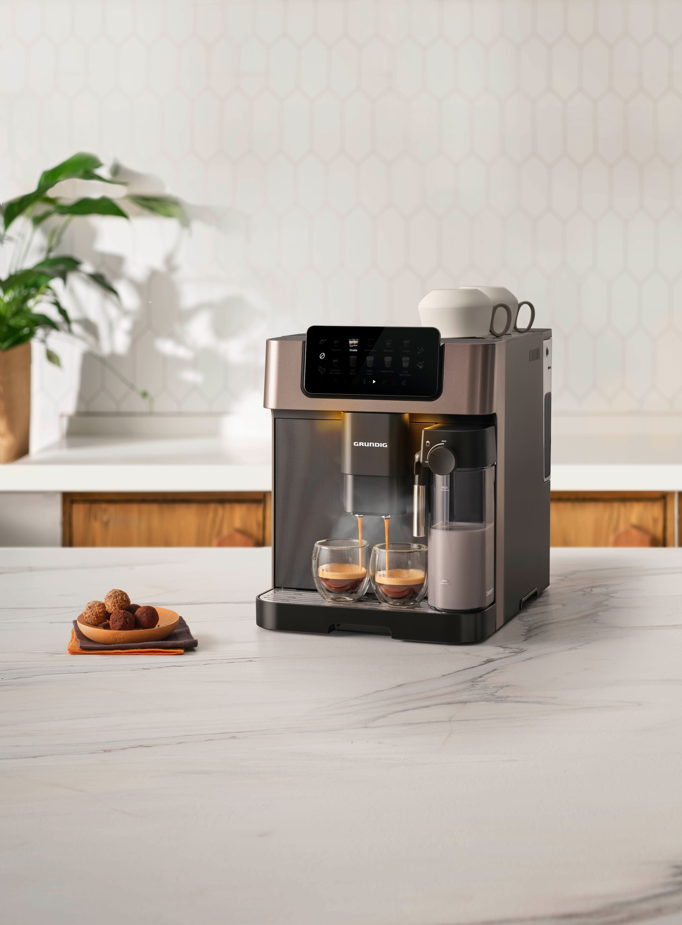 Grundig Kaffeevollautomat »KVA 7230« Kaffeevollautomat mit 19 Bar, GrindPro™ & CreamyPro™ System