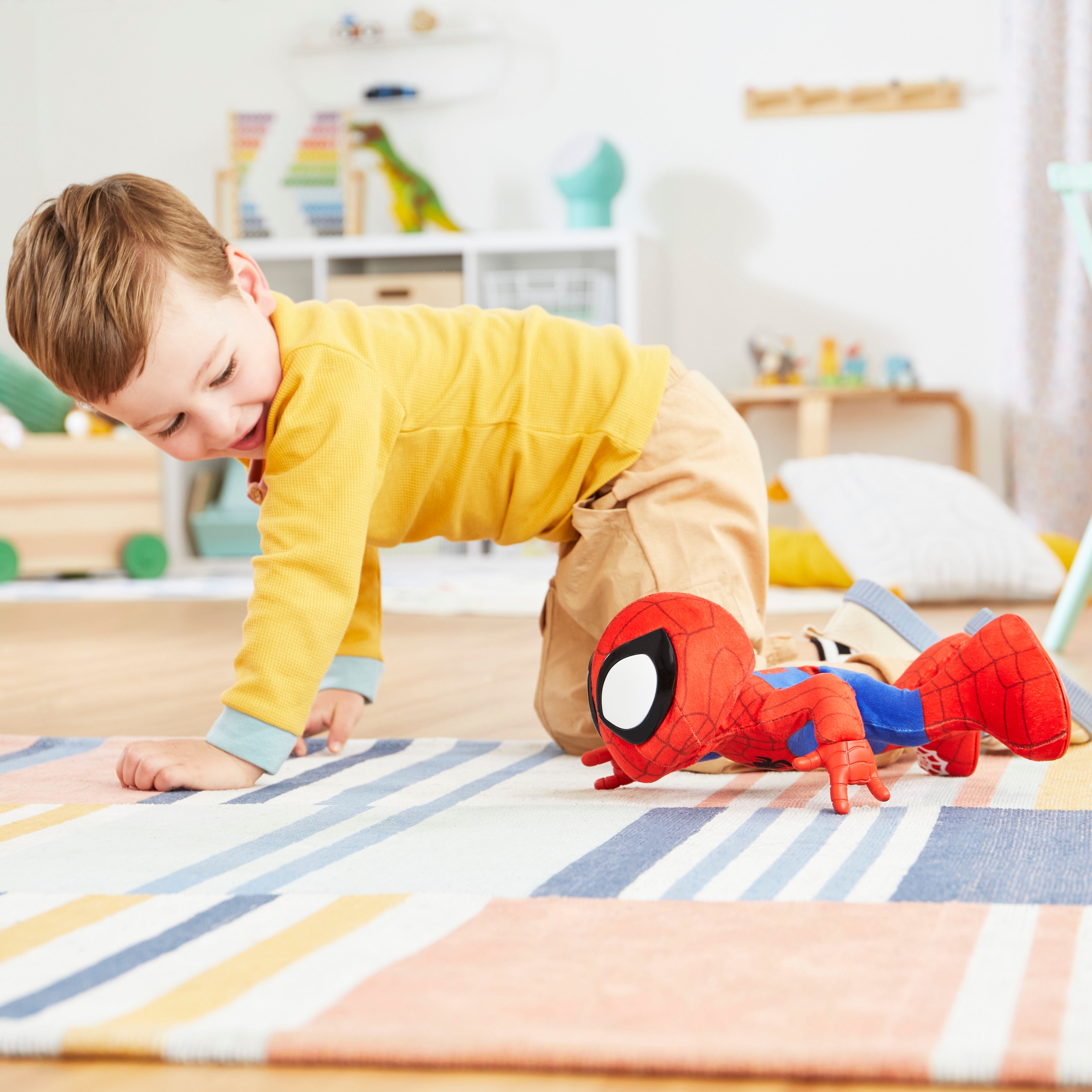Hasbro Plüschfigur »Marvel Spidey und seine Super-Freunde Tanz- & Krabbelspaß Spidey«, mit Funktion