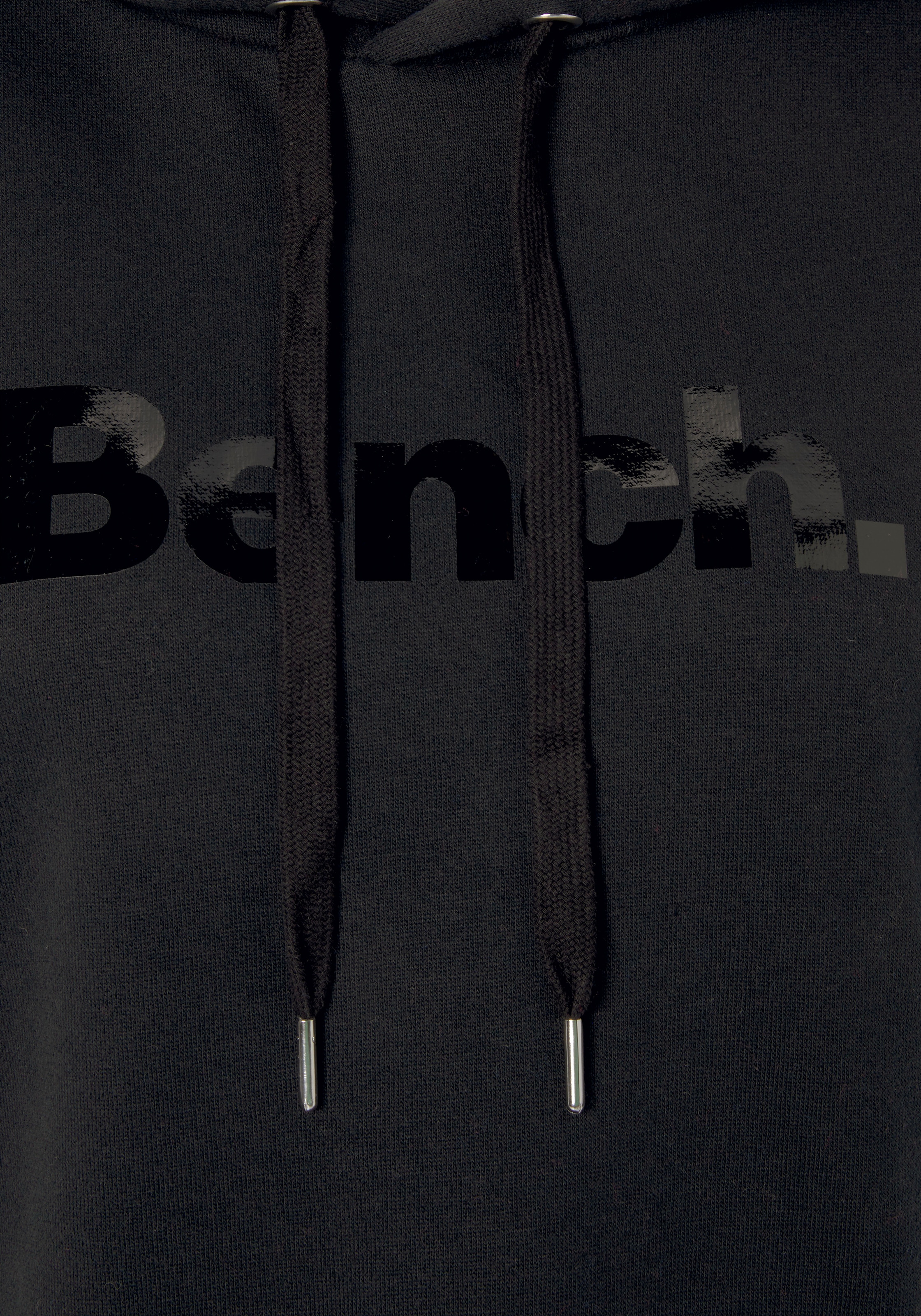 Bench. Loungewear Hoodie glänzendem mit ♕ bei Logodruck, Loungeanzug »-Kapuzensweatshirt«, Loungewear
