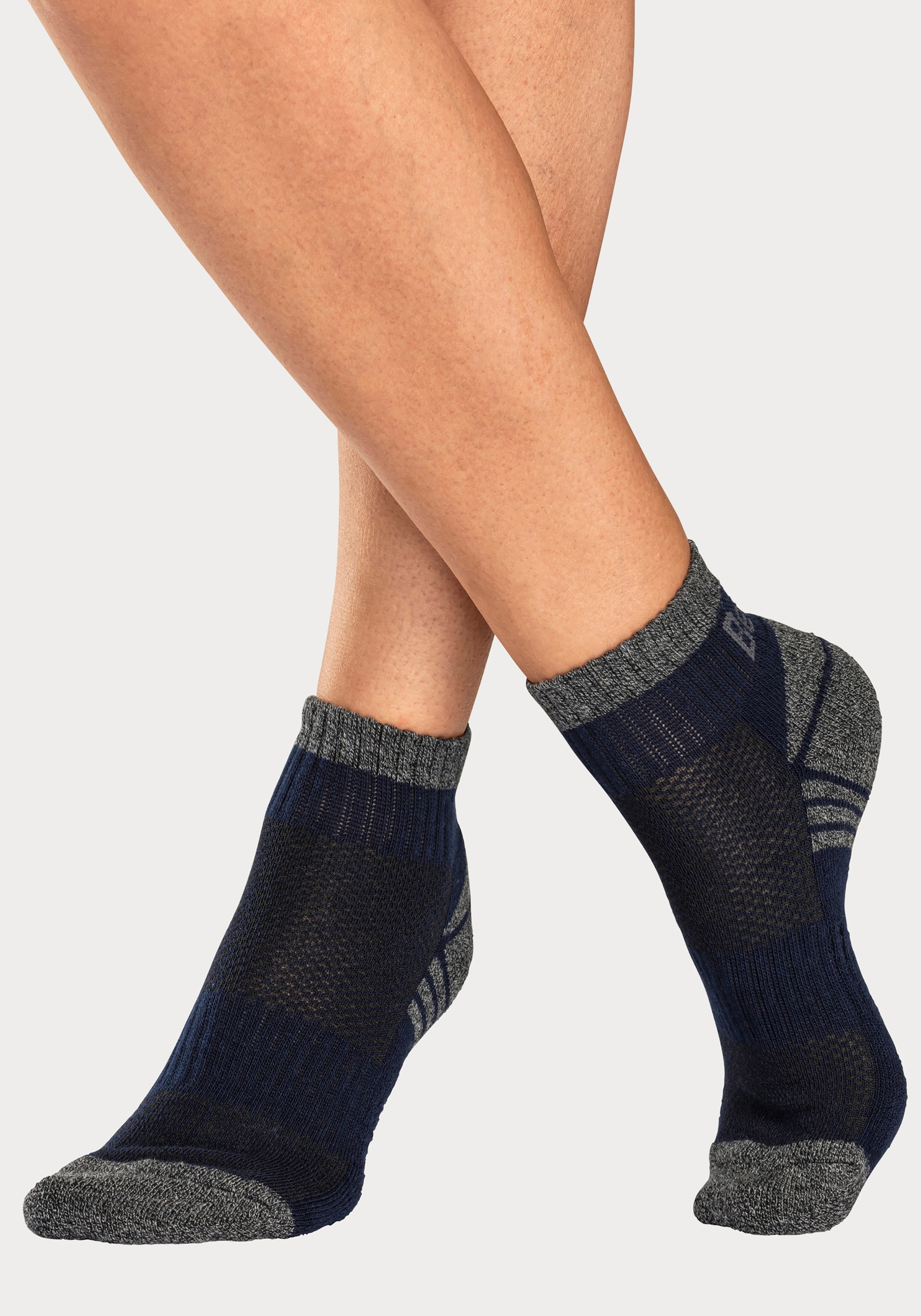Bench. Kurzsocken, (Packung, 3 Paar), mit Mittelfußgummi und Pikee