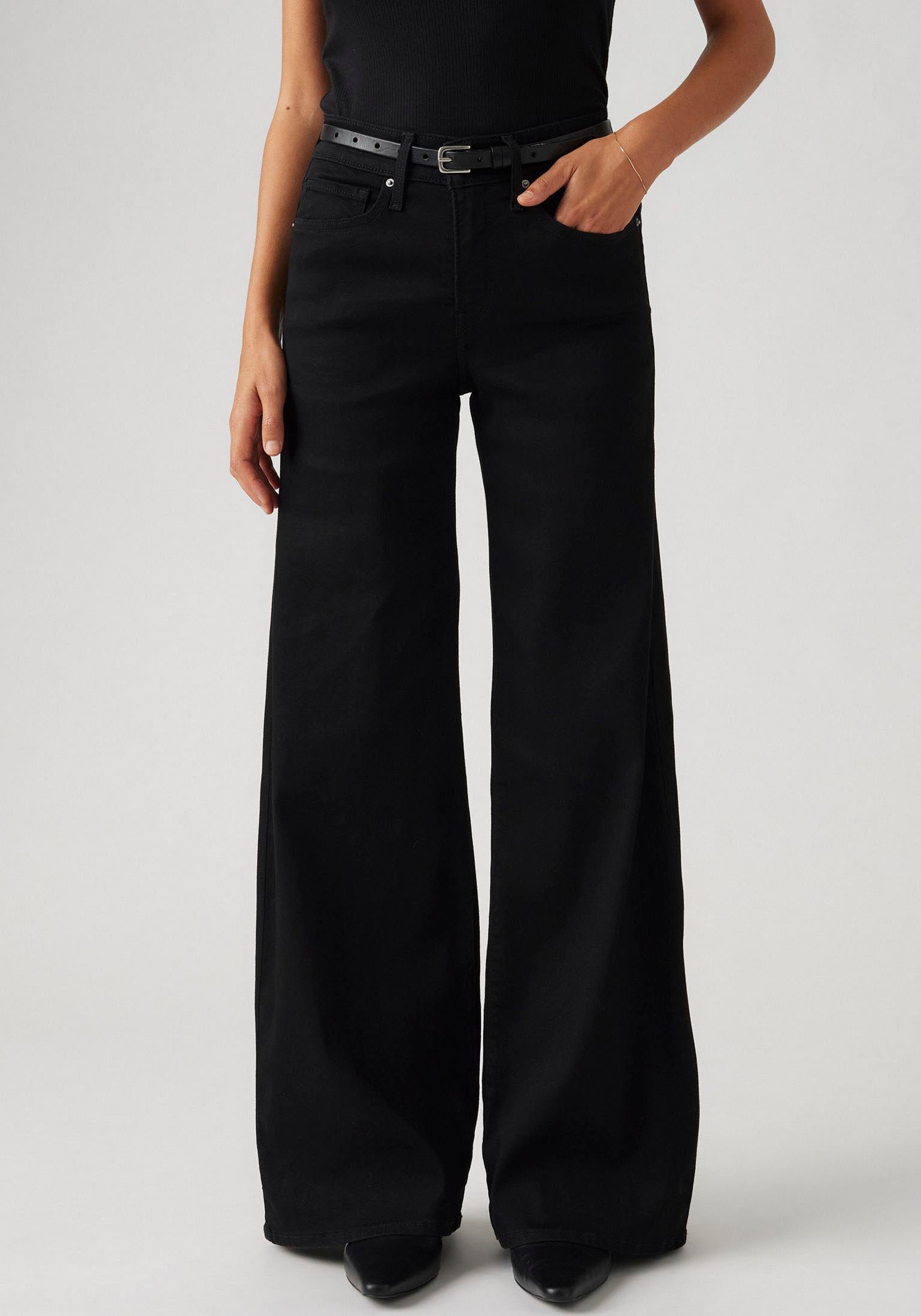 Levi's® Weite Jeans »Jeans 318 SHAPING«, im Five-Pocket Style