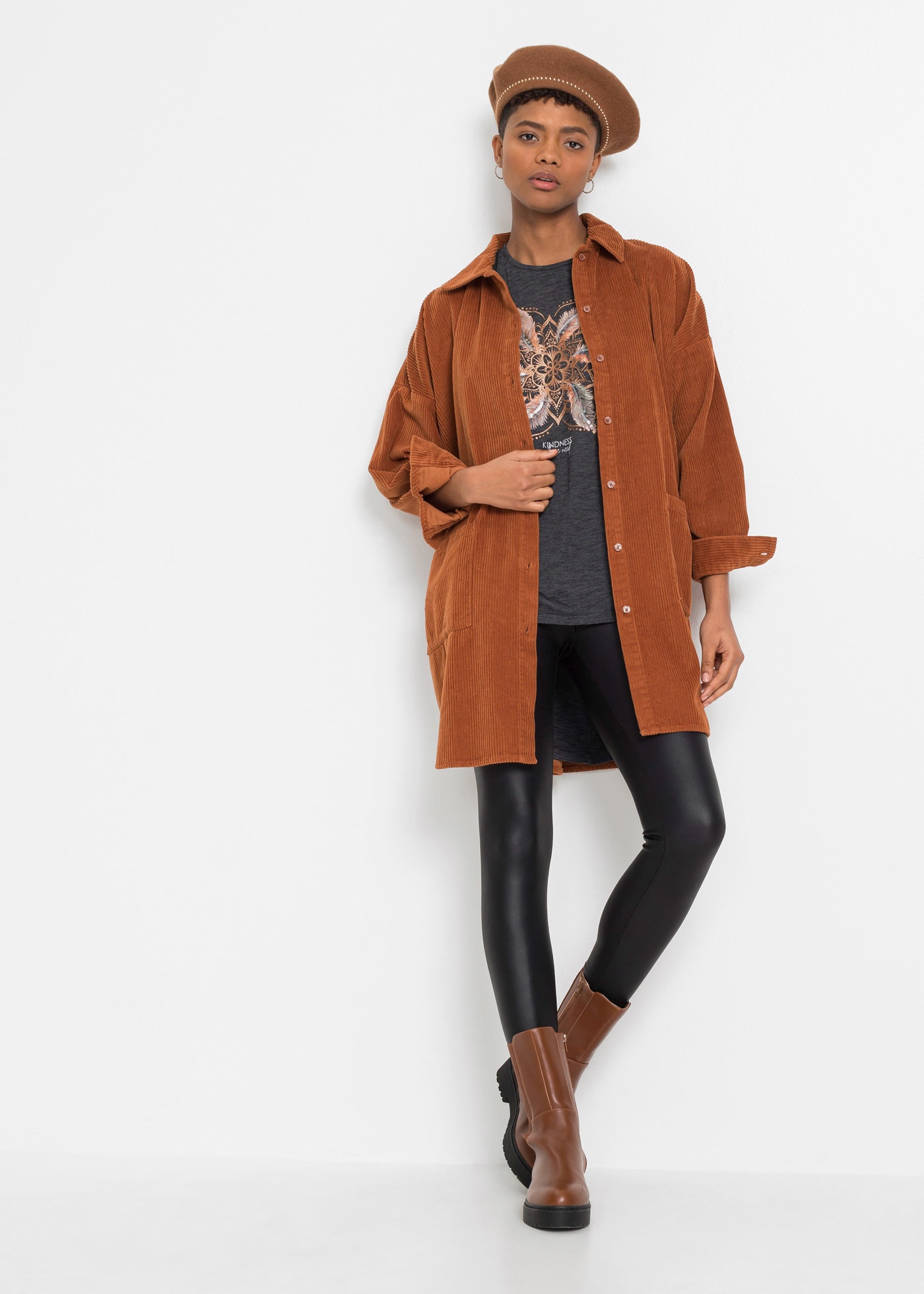 bonprix T-Shirt A-Linie, Kurzarm, aus Viskose und Polyester, mit Rundhalsausschnitt