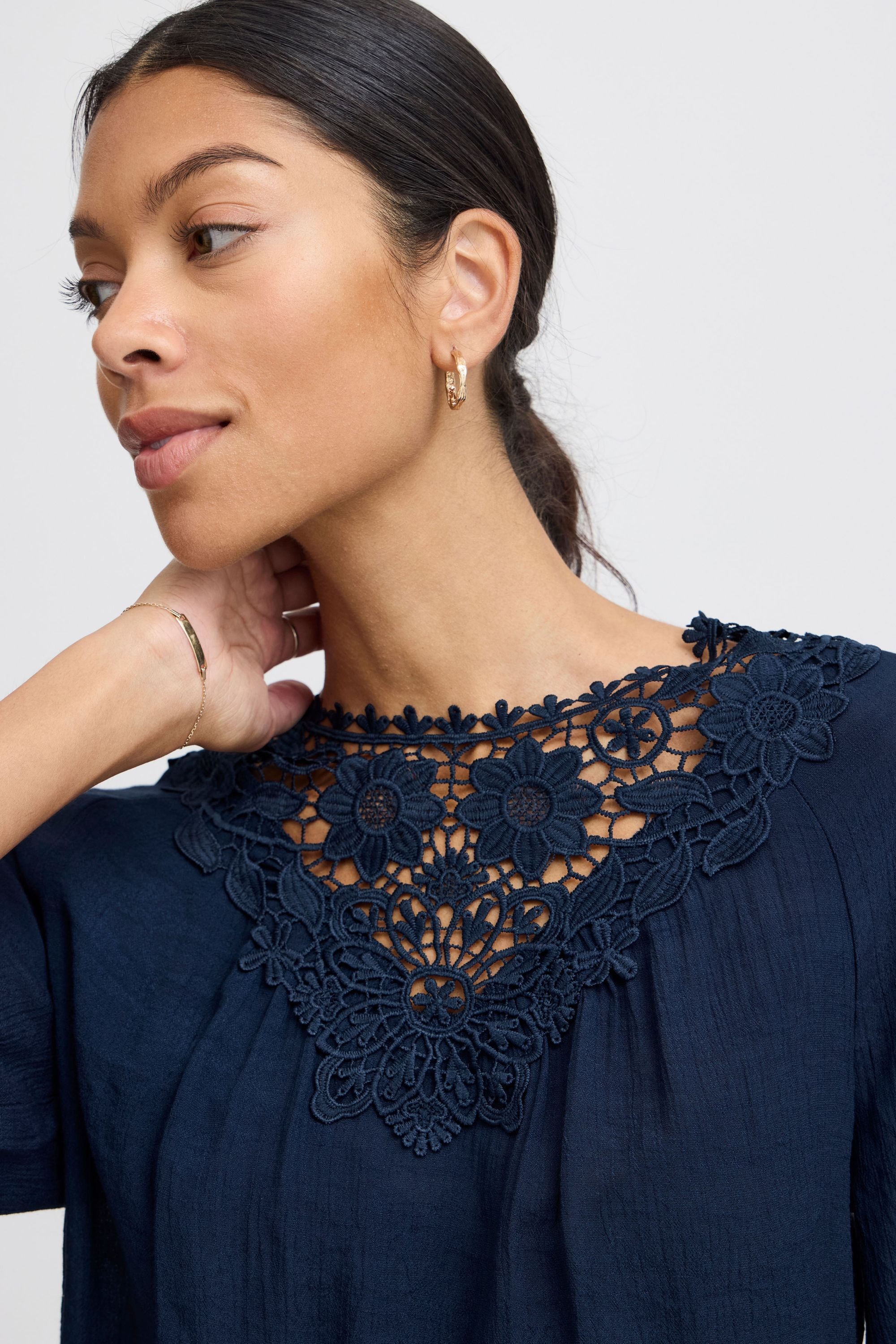 b.young Kurzarmbluse »Kurzarmbluse BYIKELLY BLOUSE -«
