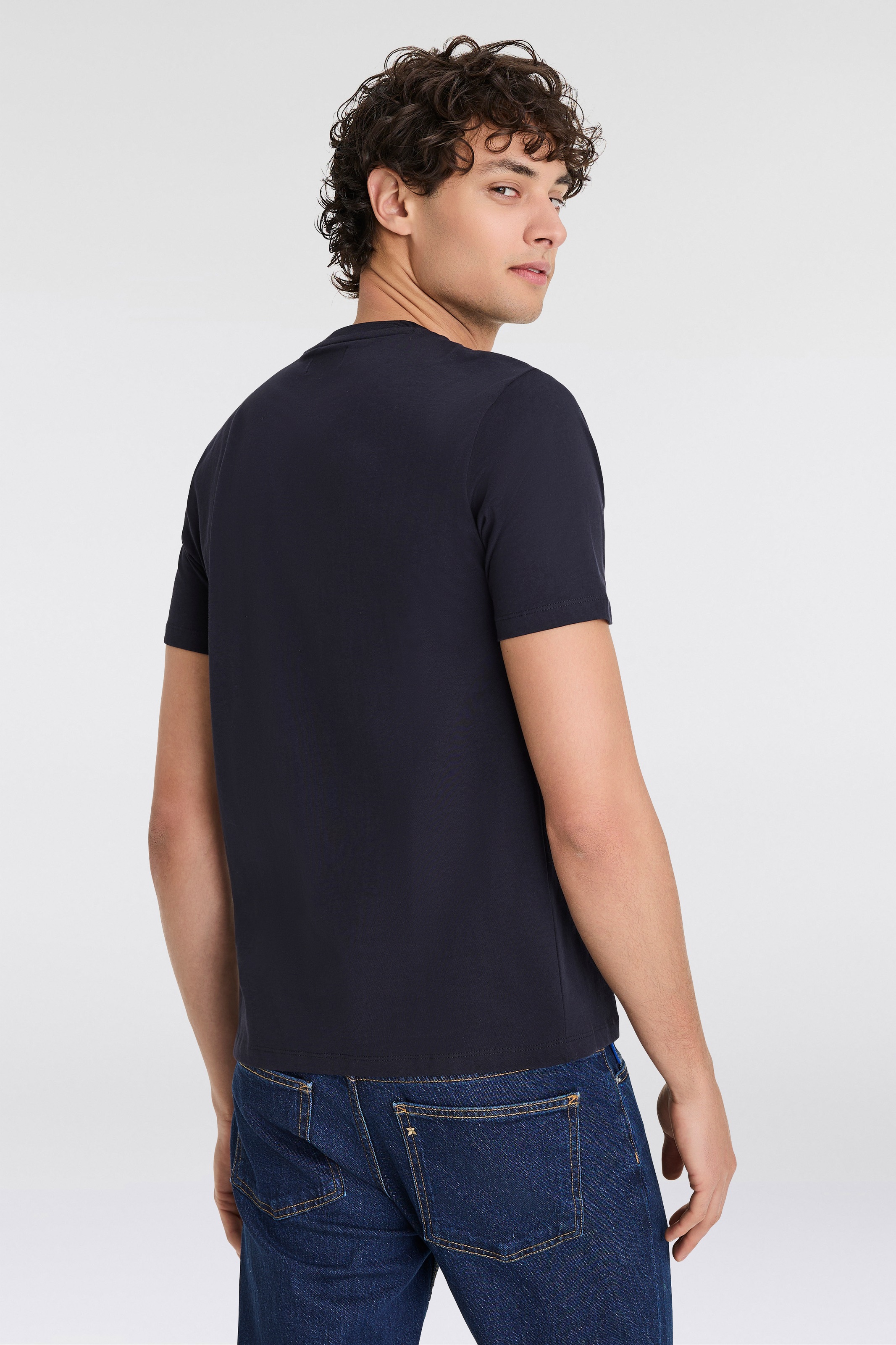 Replay T-Shirt »mit Logostickerei auf der Brust«