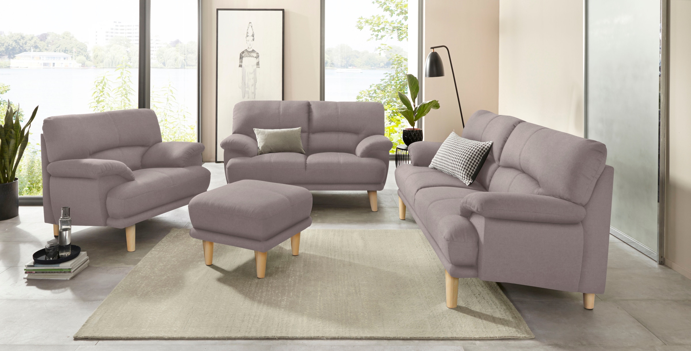 TRENDMANUFAKTUR 3-Sitzer »Cecilia, Sofa in italienischem Design« mit tollem Sitzkomfort, extrabequeme Armlehnen, Holzfüße