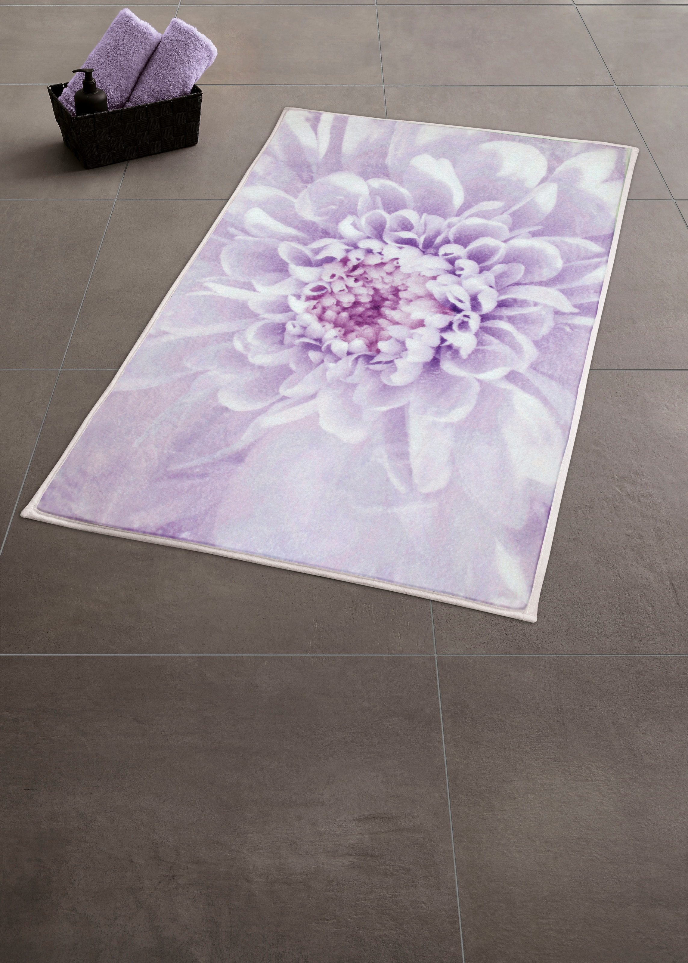 Kleine Wolke Badematte »Dahlia«, rutschhemmend beschichtet, fußbodenheizungsgeeignet, Badteppich, bedruckt, Blütenmotiv, Pastell Farben