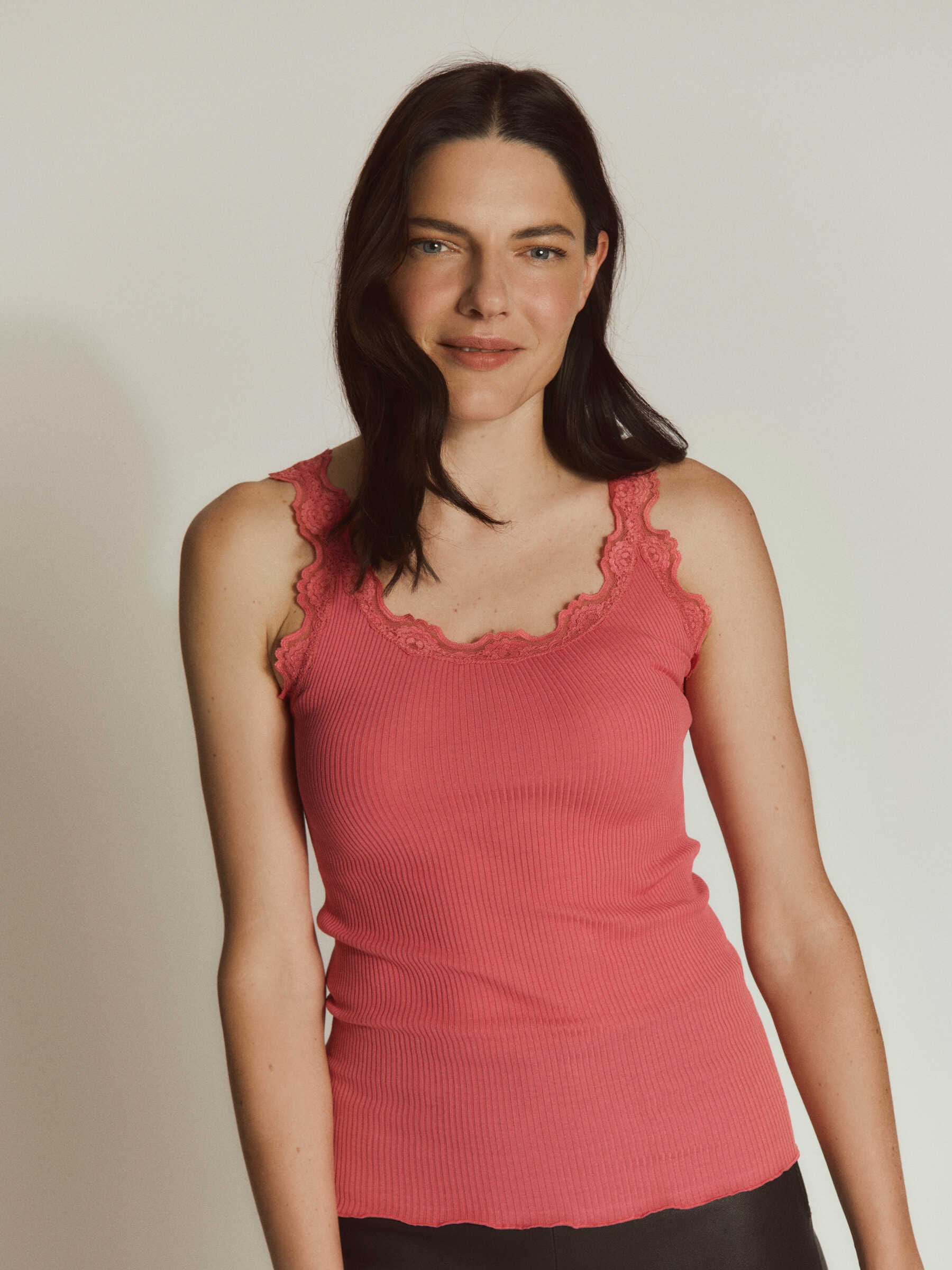 rosemunde Spitzentop »Babette Silk Top mit Seide« Vintage-Spitzenbesatz, mit Rundhalsausschnitt, hoher Seidenanteil