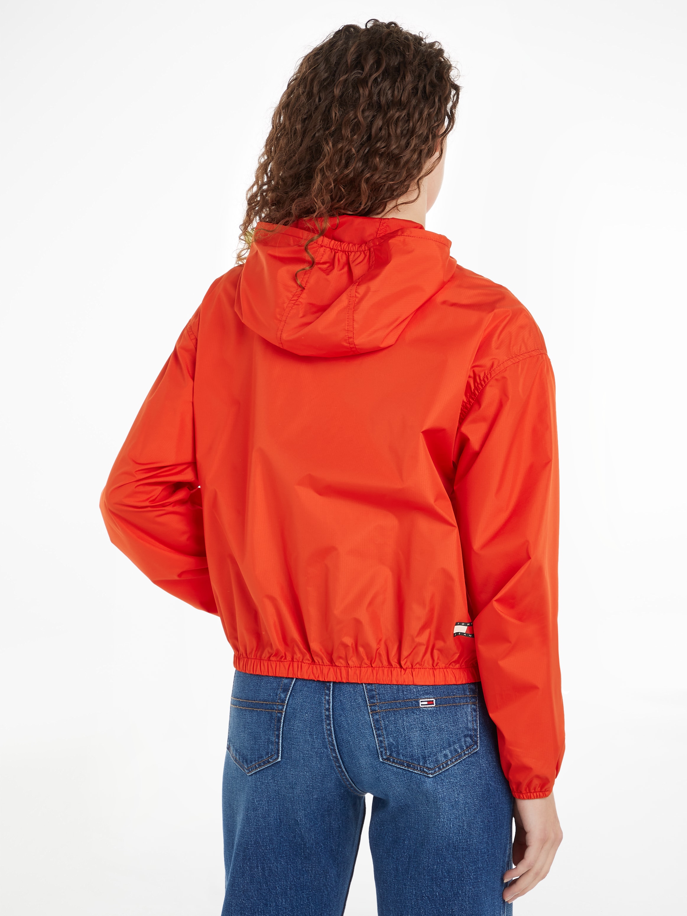 Tommy Jeans Windbreaker »TJW CRP LT CHICAGO«, in modischer Cropped Form