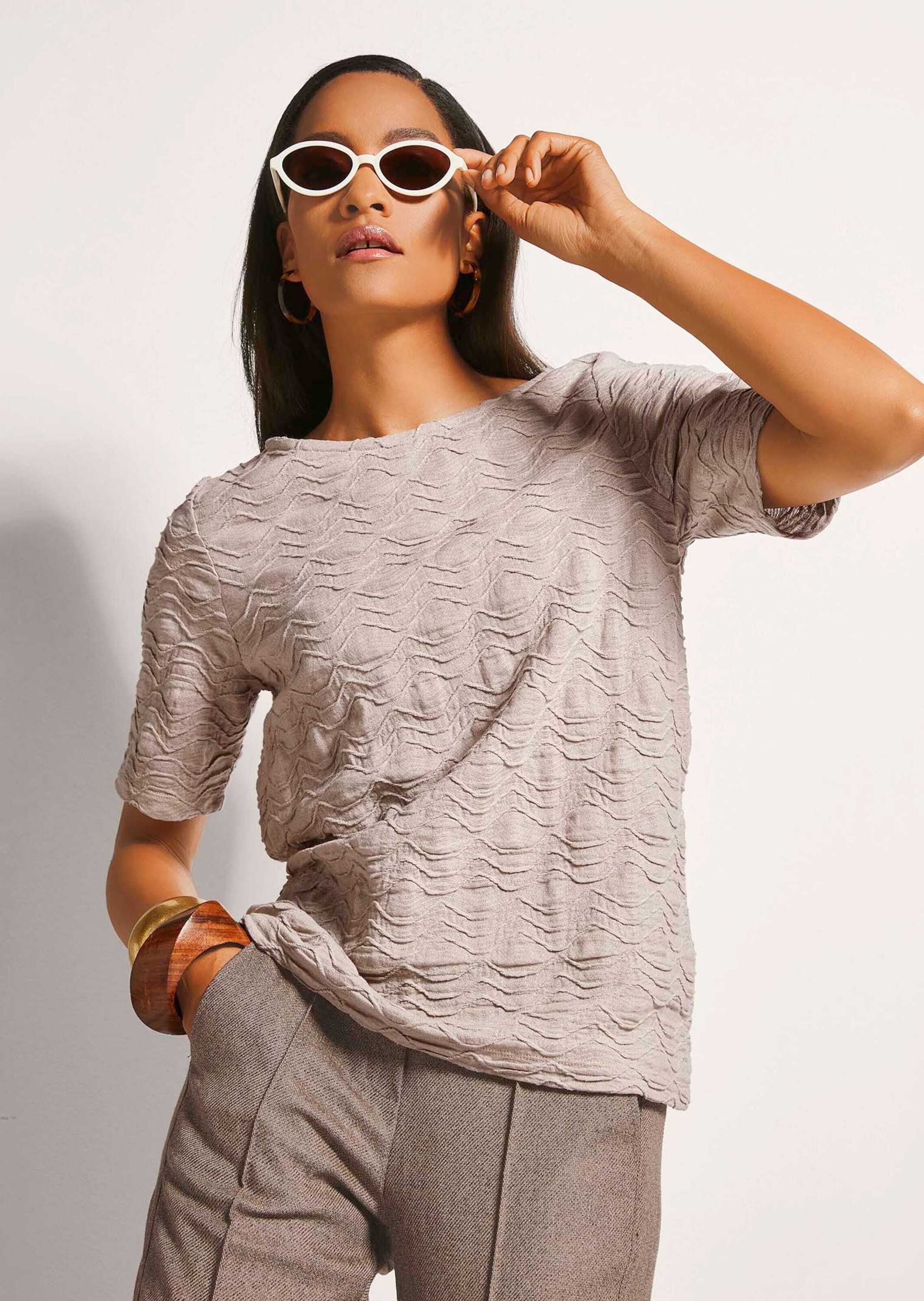 MADELEINE Kurzarmshirt »Strukturshirt Viskoseshirt mit Rundhalsausschnitt«