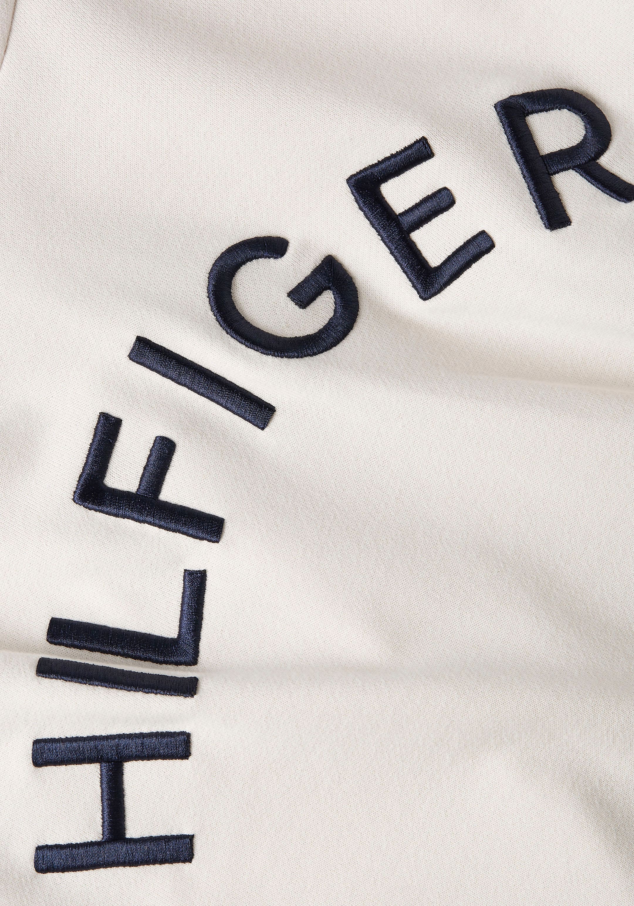 Tommy Hilfiger bei HOODIE«, ♕ VARSITY HILFIGER mit Kapuzensweatshirt »RLX EMB TH-Stickereien