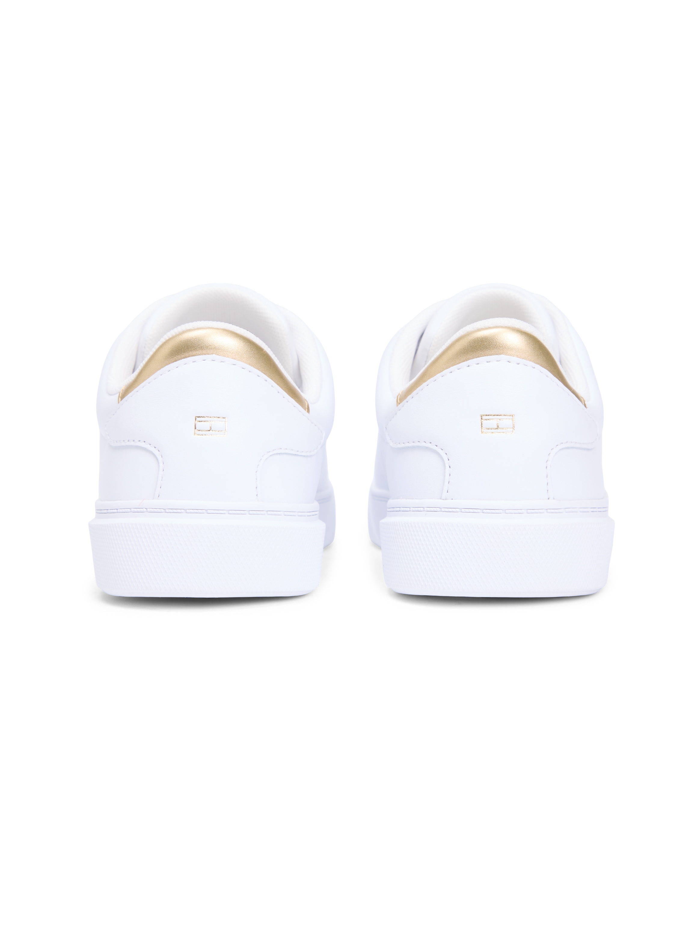 Tommy Hilfiger Plateausneaker »ESSENTIAL CHIC COURT SNEAKER«  , Freizeitschuh, Halbschuh, Schnürschuh, Logo-Applikation im Plateau