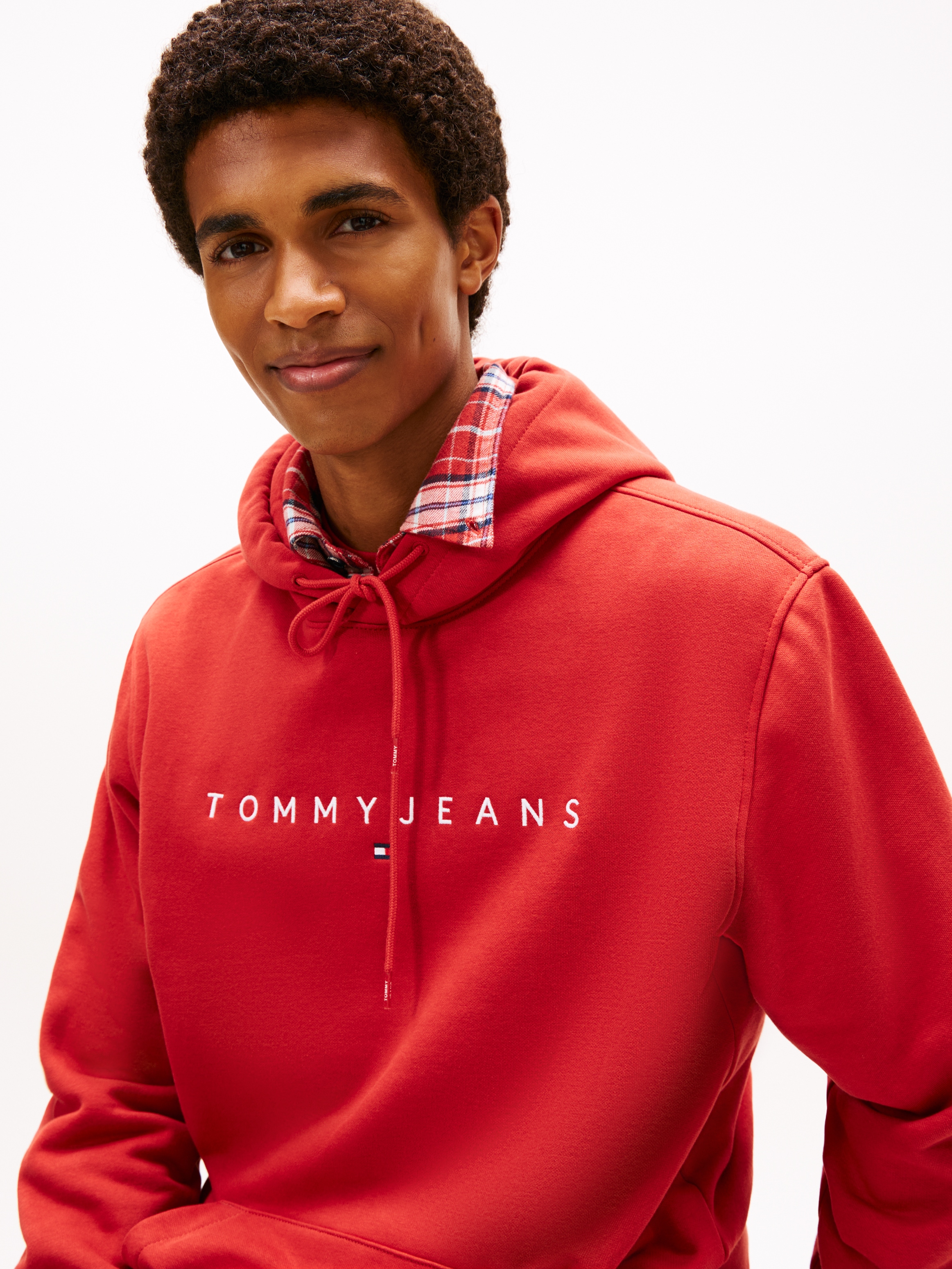 Tommy Jeans Hoodie »TJM REG LINEAR LOGO HOODIE EXT«, mit Logo-Stickerei
