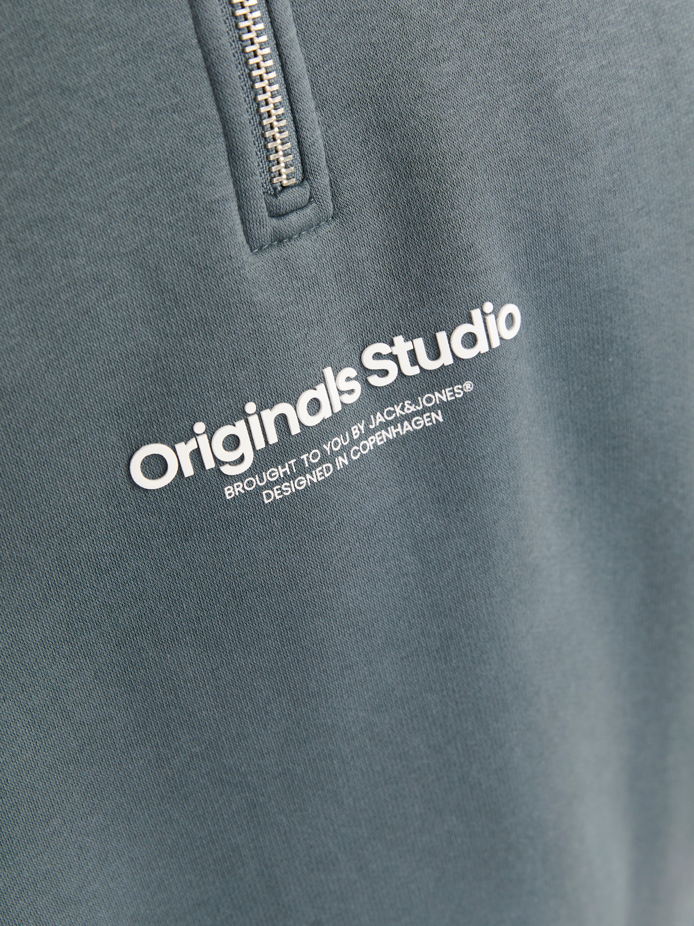 Jack & Jones Sweatshirt »JORVESTERBRO SWEAT QUARTER ZIP HN NOOS«, im Troyer-Look