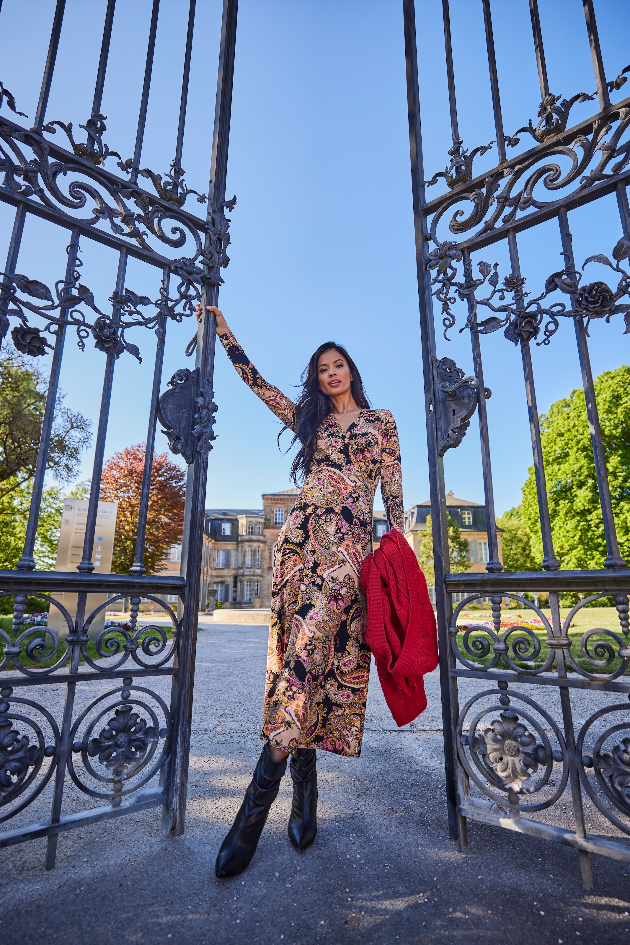 Aniston SELECTED Jerseykleid, mit V-Ausschnitt in Wickel-Optik - NEUE KOLLEKTION
