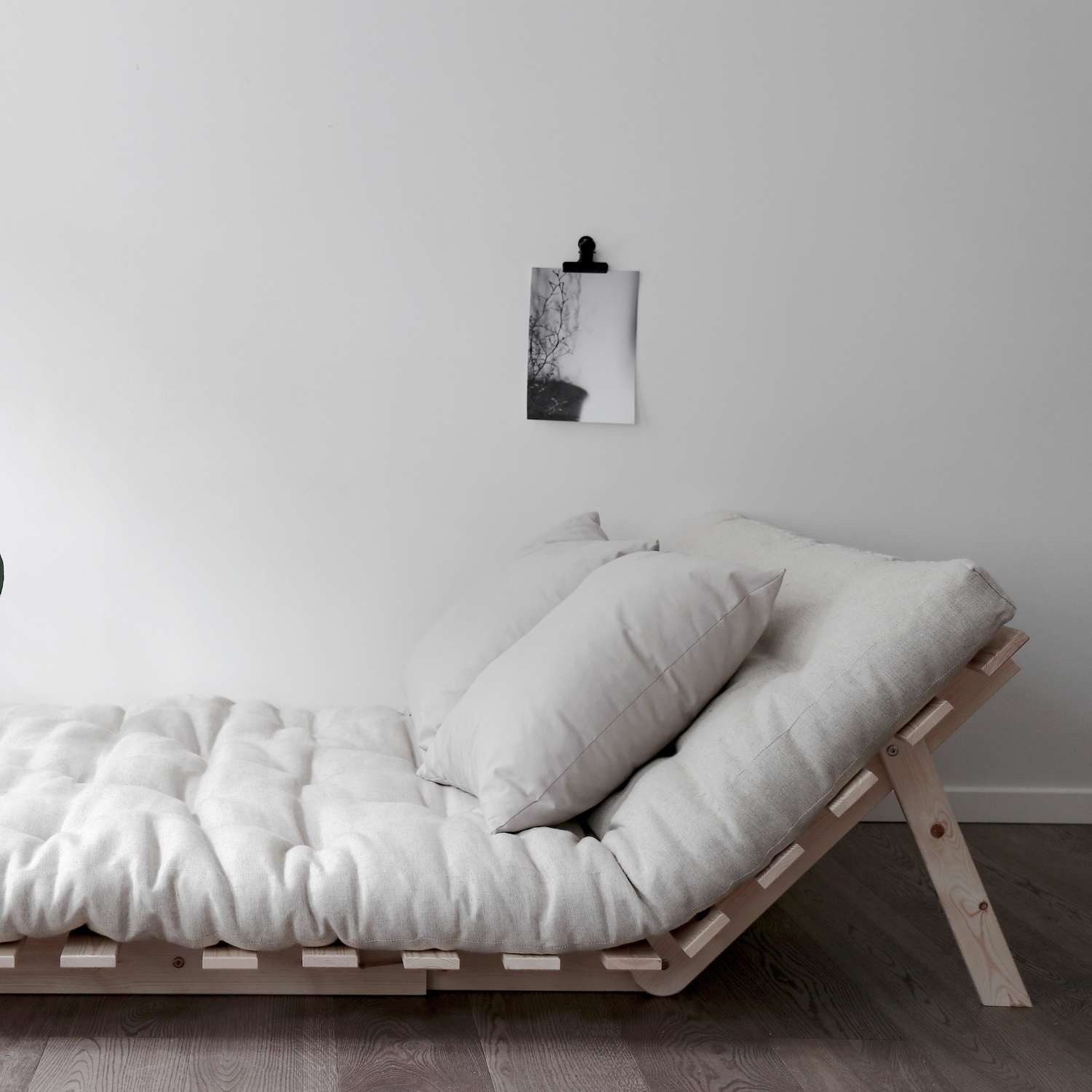 Karup Design Daybett »Roots Schlafsofa, Gästebett, Sofa inkl. Futonmatratze«, Liegefläche 90/140/160 x200 cm, FSC® zertifizierte Kiefer