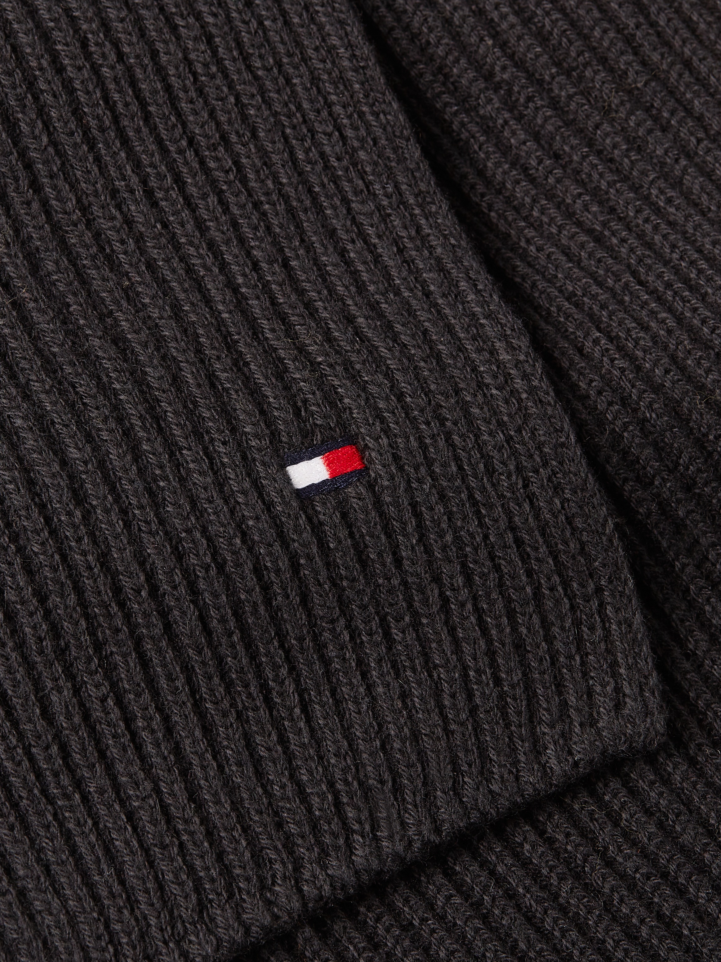 Tommy Hilfiger Strickschal »TH FLAG PIMA COTTON CASH SCARF« mit Logostickerei, mit Kaschmiranteil Unisex
