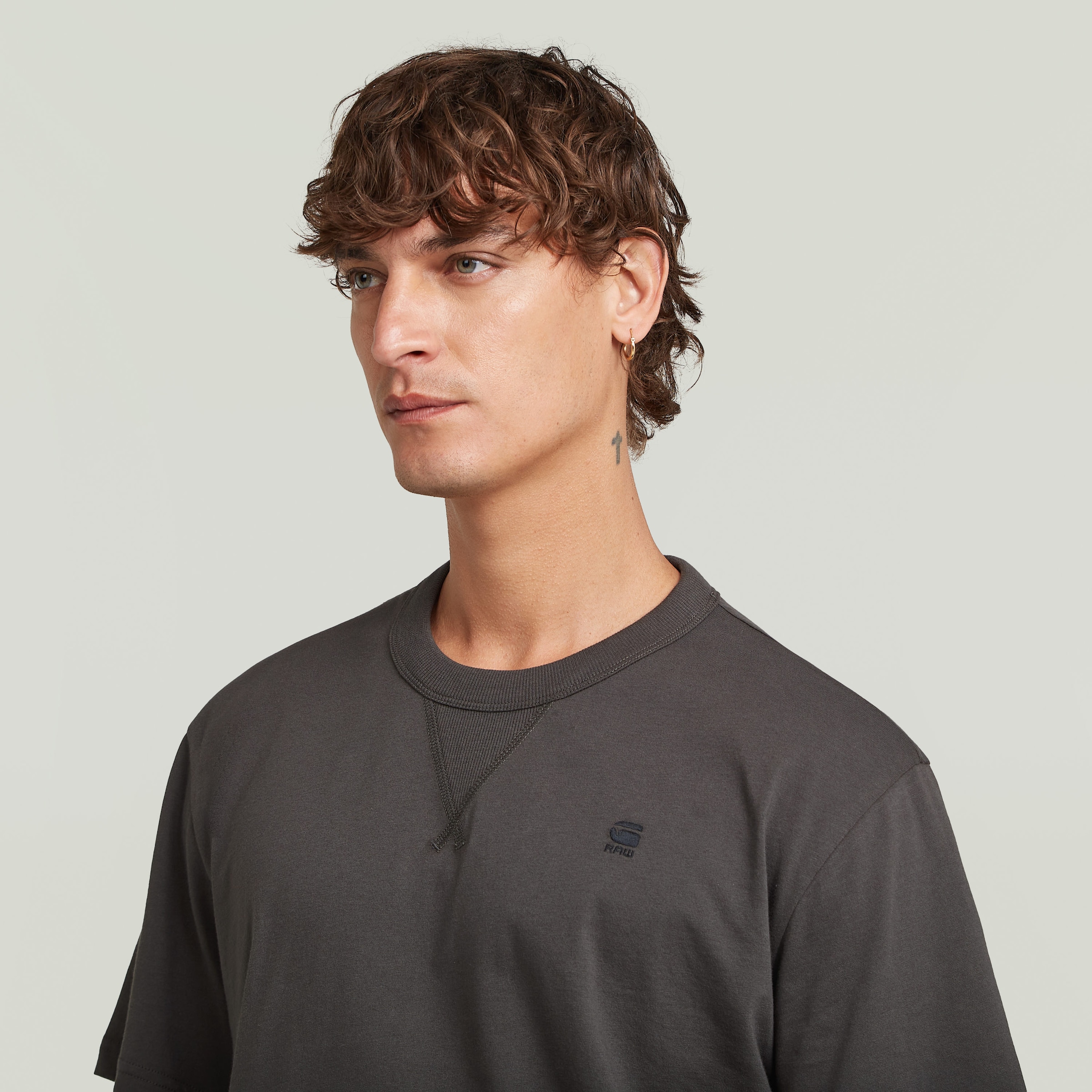 G-STAR T-Shirt »Nifous« Rundhals, mit Rippeinsatz