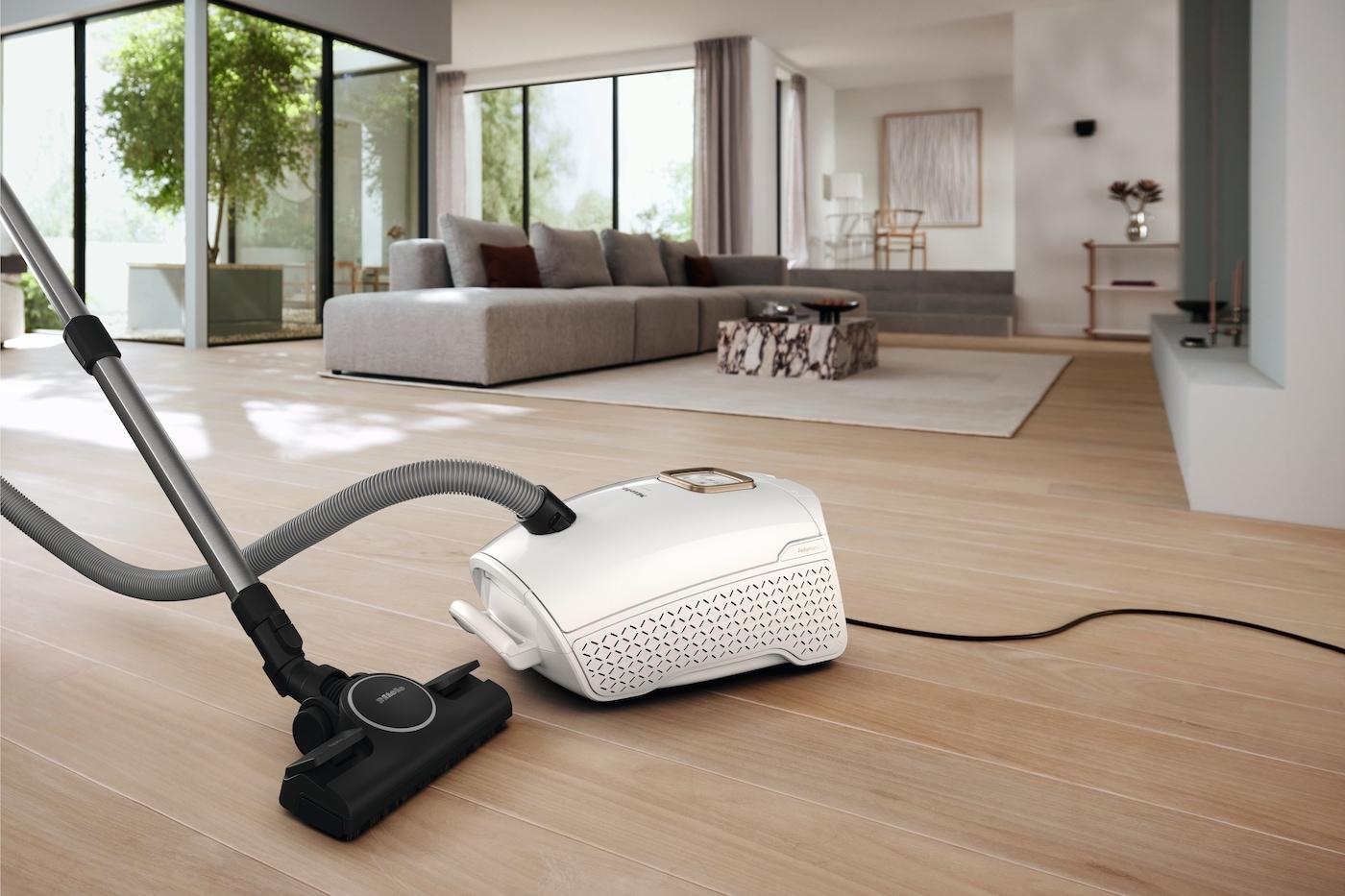 Miele Bodenstaubsauger »Guard L1 Performance mit ComfortFit, Nachfolger Complete C3 Starlight« 700 W mit Beutel Spart Energie dank speziellem Gebläse, Premium Design, HEPA AirClean