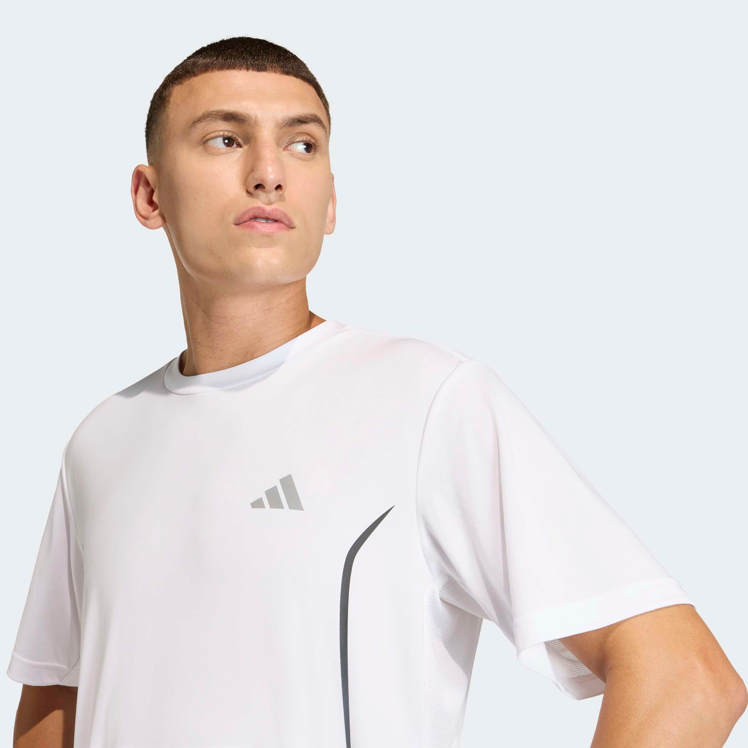 adidas Performance T-Shirt »TECH APPAREL« leichtes Obermaterial aus Polyester, mit luftigem Mesh