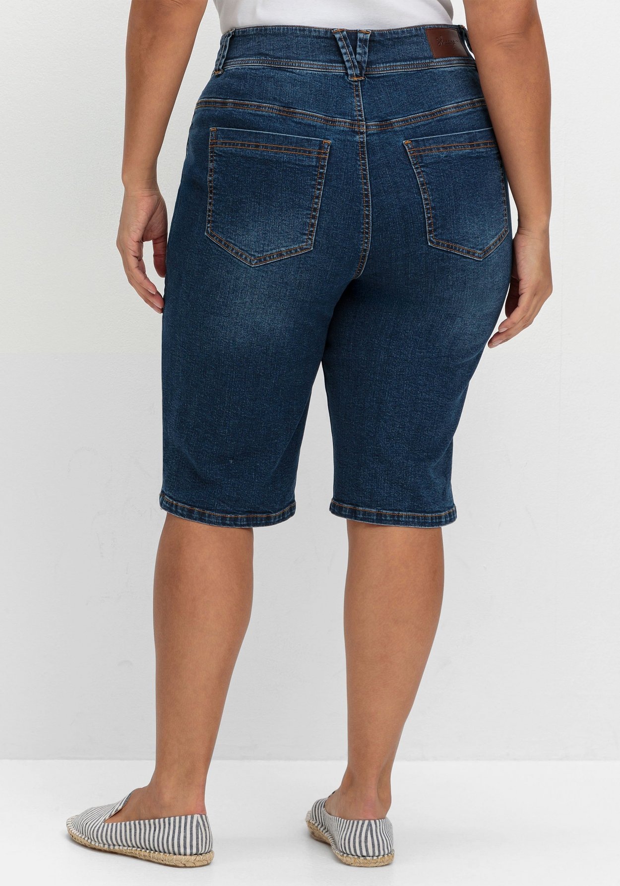Sheego Jeansbermudas »Jeans-Bermudas im Curvy-Schnitt MANUELA«