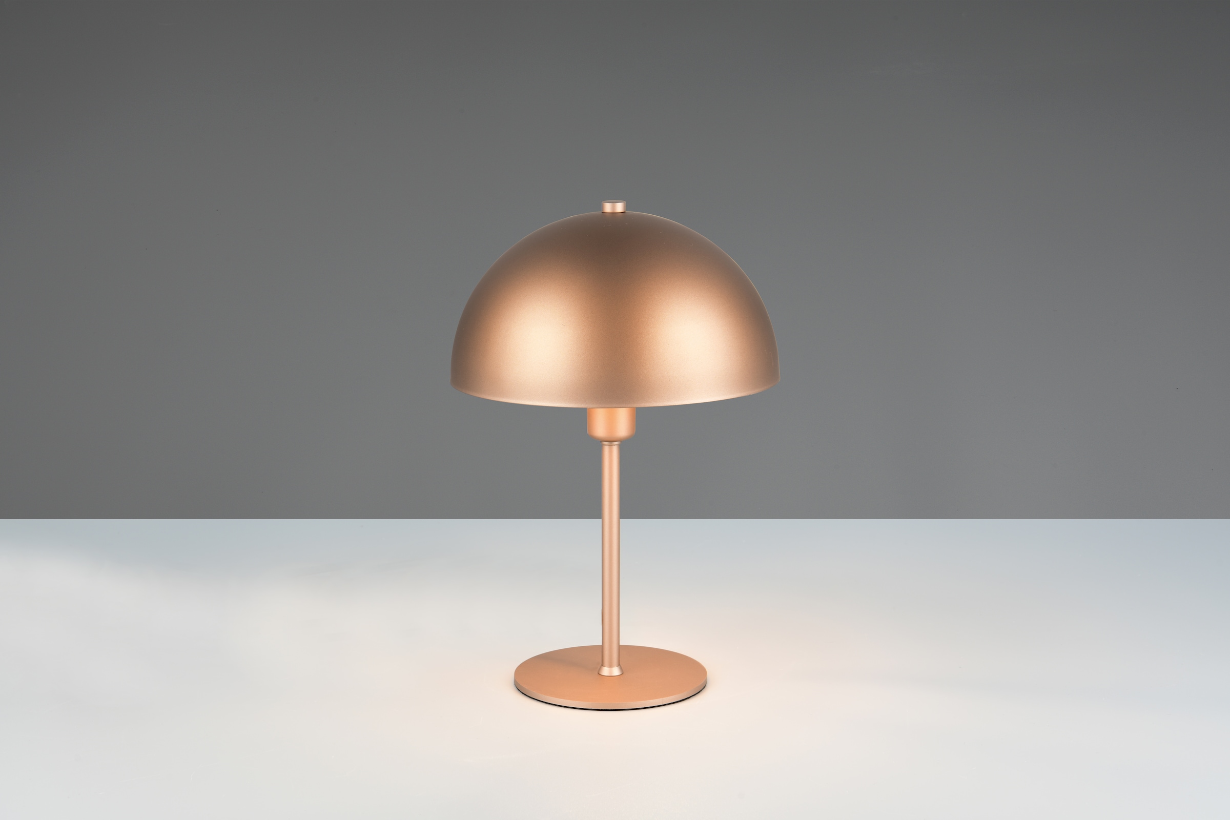 TRIO Leuchten Schreibtischlampe »NOLA, exkl. 1x E14 max 28W, Tischlampe mit Schnurschalter Höhe 31cm« E14 1 Stk. warmweiß - kaltweiß Ø 20cm, Nachttischlampe, 180cm Anschlusskabel, Leuchtmittel wechselbar