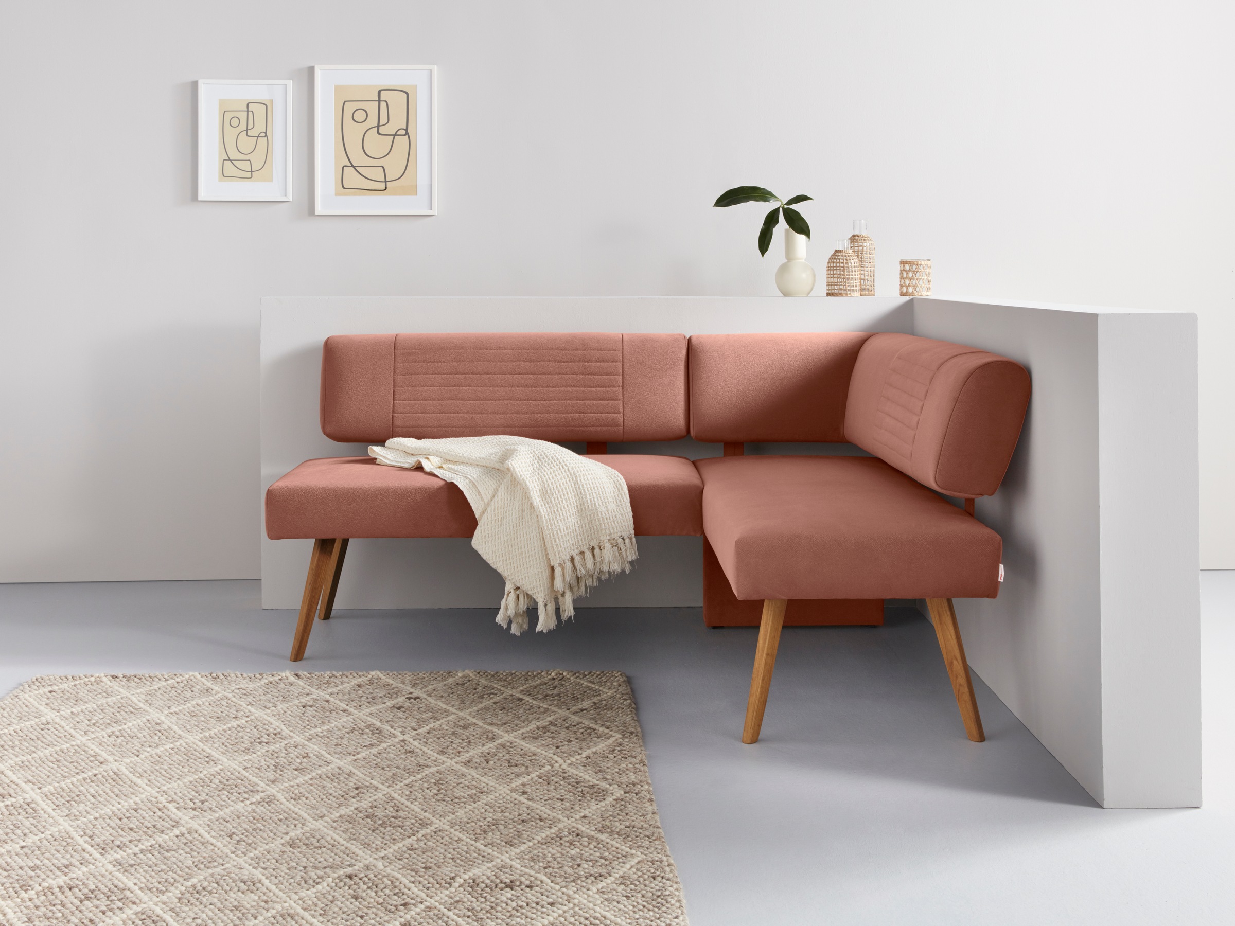 OTTO products Eckbank »Alessja«, Breite langer Schenkel 192 oder 212 cm, Gestell aus Eiche Massivholz