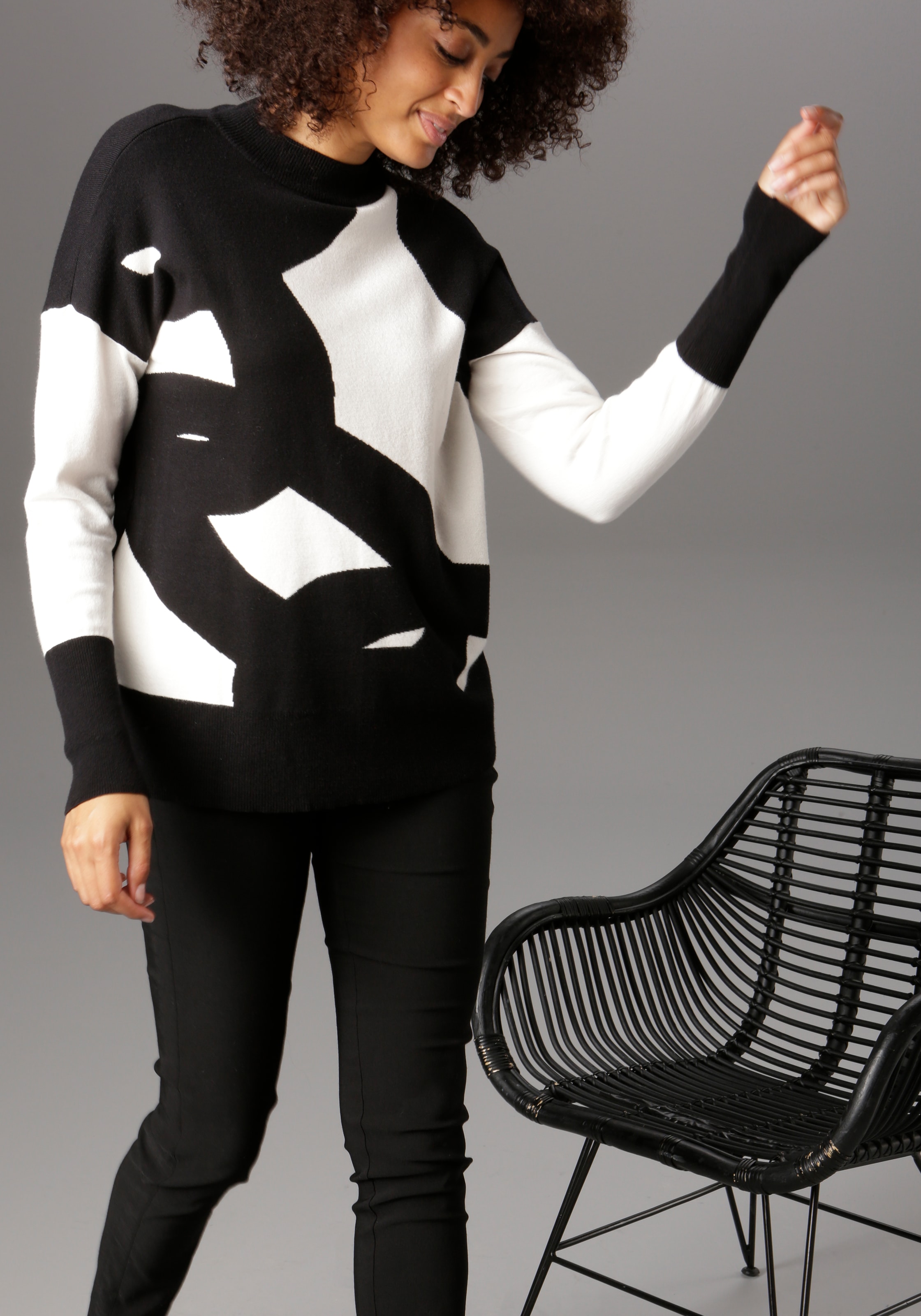 Aniston SELECTED modisch mit ♕ kurzem Stehkragen Strickpullover, bei