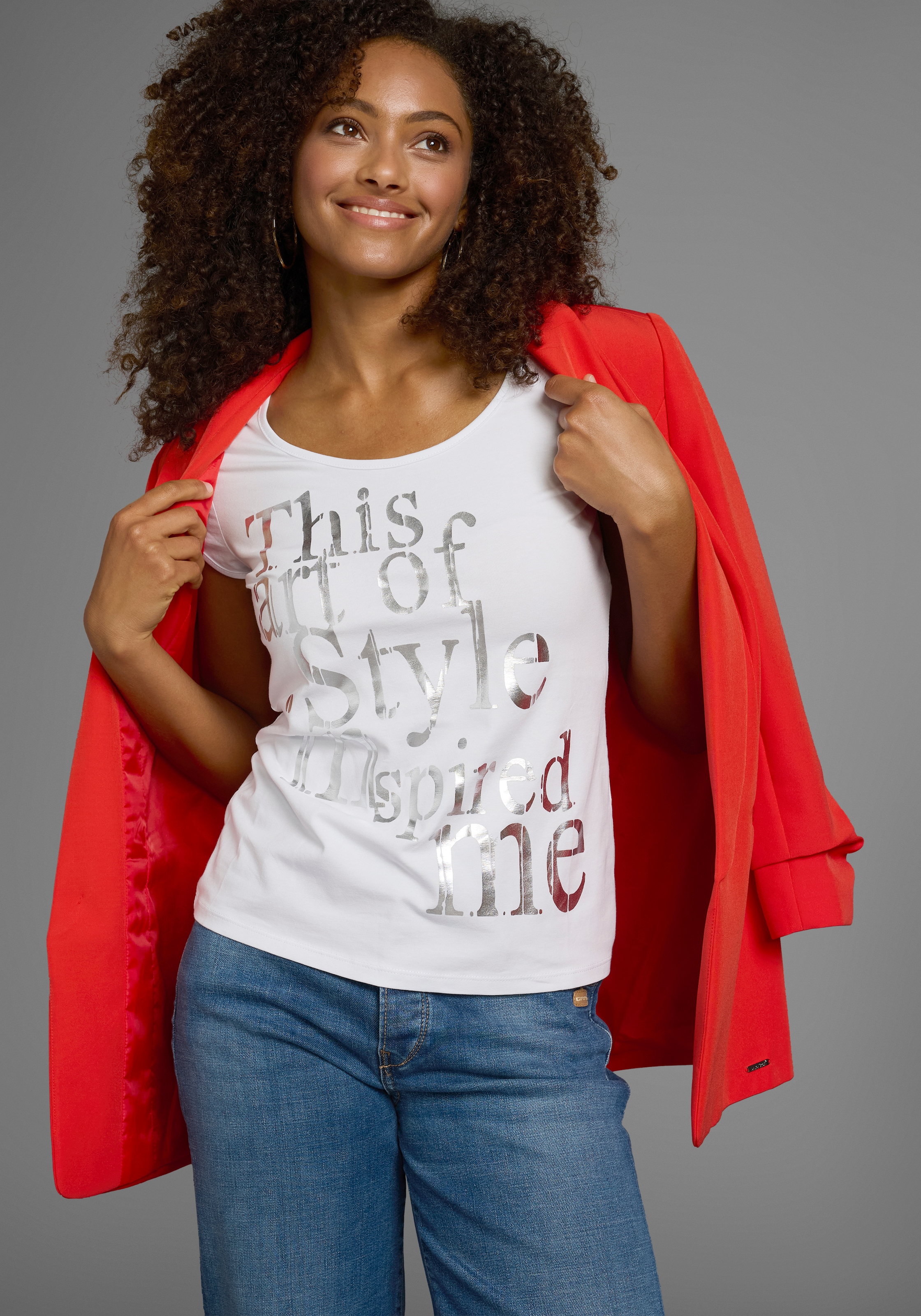 Laura Scott T-Shirt, sehr figurbetont, mit frischem Print, Rundhals, für die Freizeit