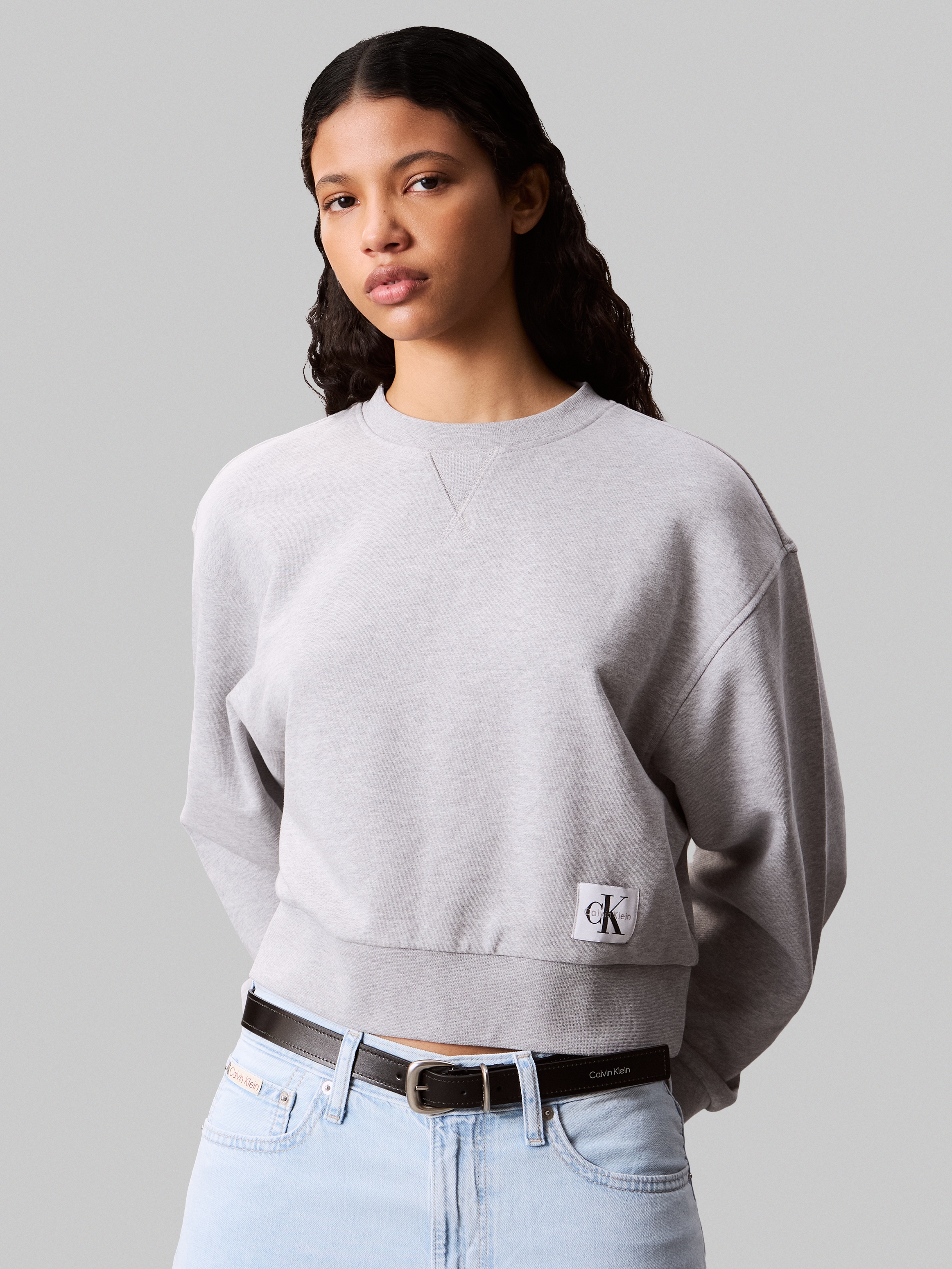Calvin Klein Jeans Sweatshirt »FRENCH TERRY WOVEN LABEL CREW«, Regular fit mit Rundhalsausschnitt
