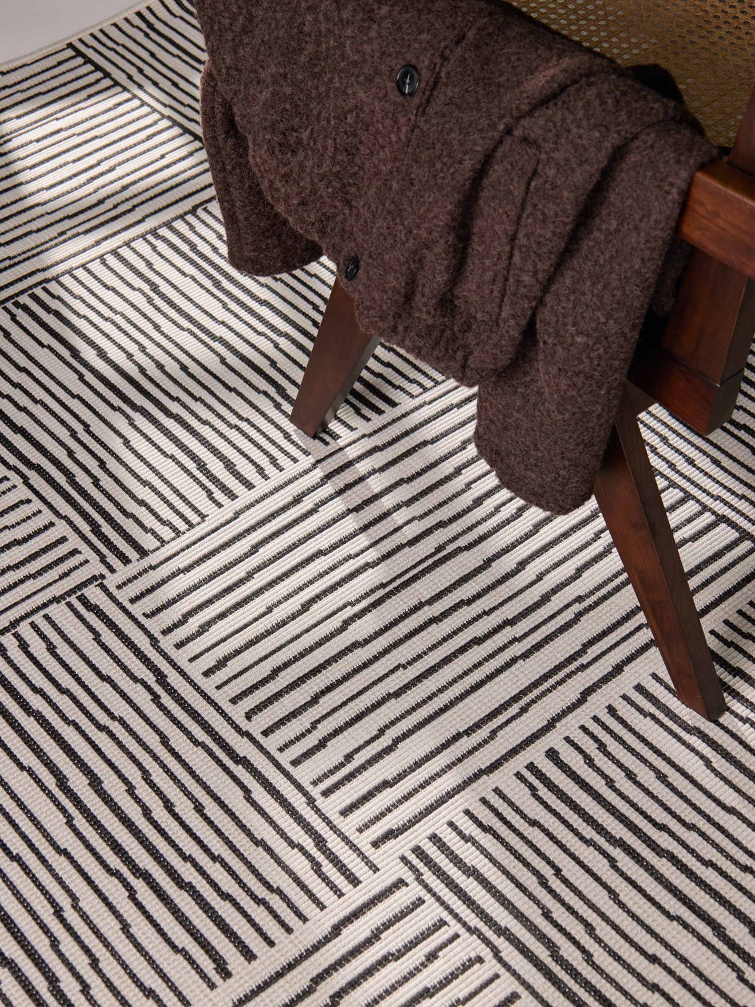 Ted Baker Teppich »Nightingale , Wendeteppich« rechteckig 8 mm Höhe Designteppich, Wetterfest, modern, Pflegeleicht, Wohnzimmer, Terrasse