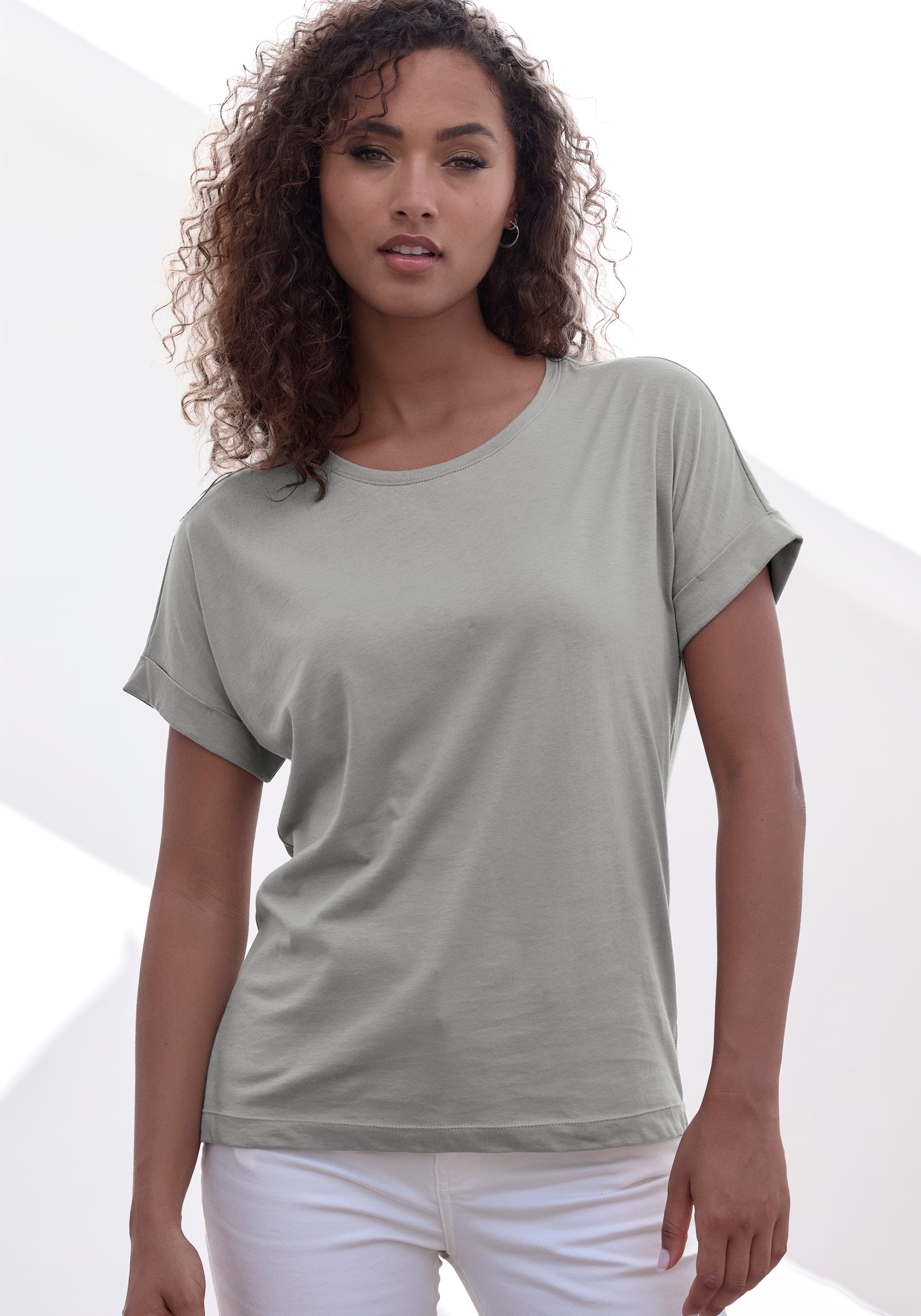 Copenhagen Studios T-Shirt »mit dezentem Logoprint hinten«, aus softer Jersey-Qualität mit Bio-Baumwolle