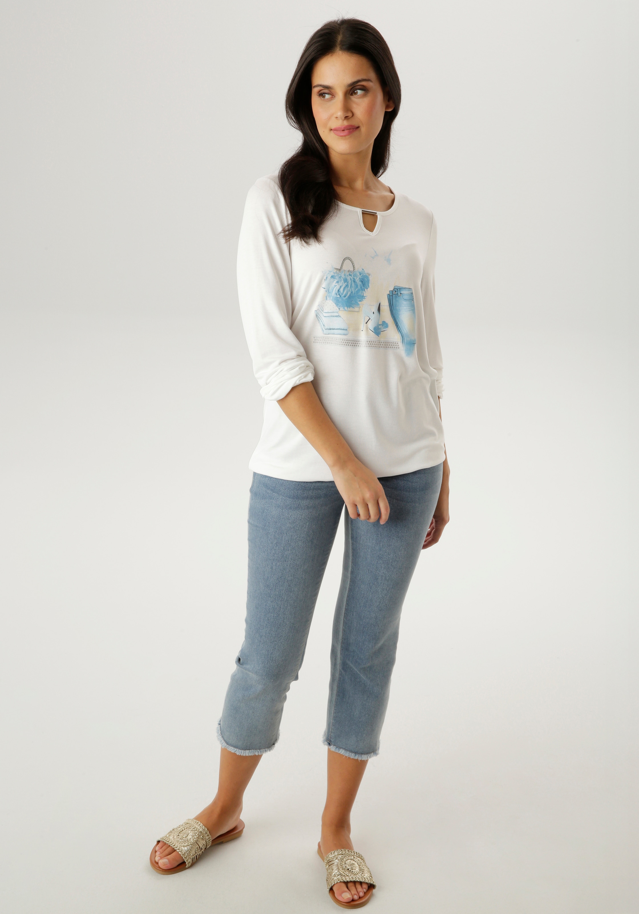 Aniston SELECTED Langarmshirt mit Cut-out und modischen Frontprint mit Glitzer